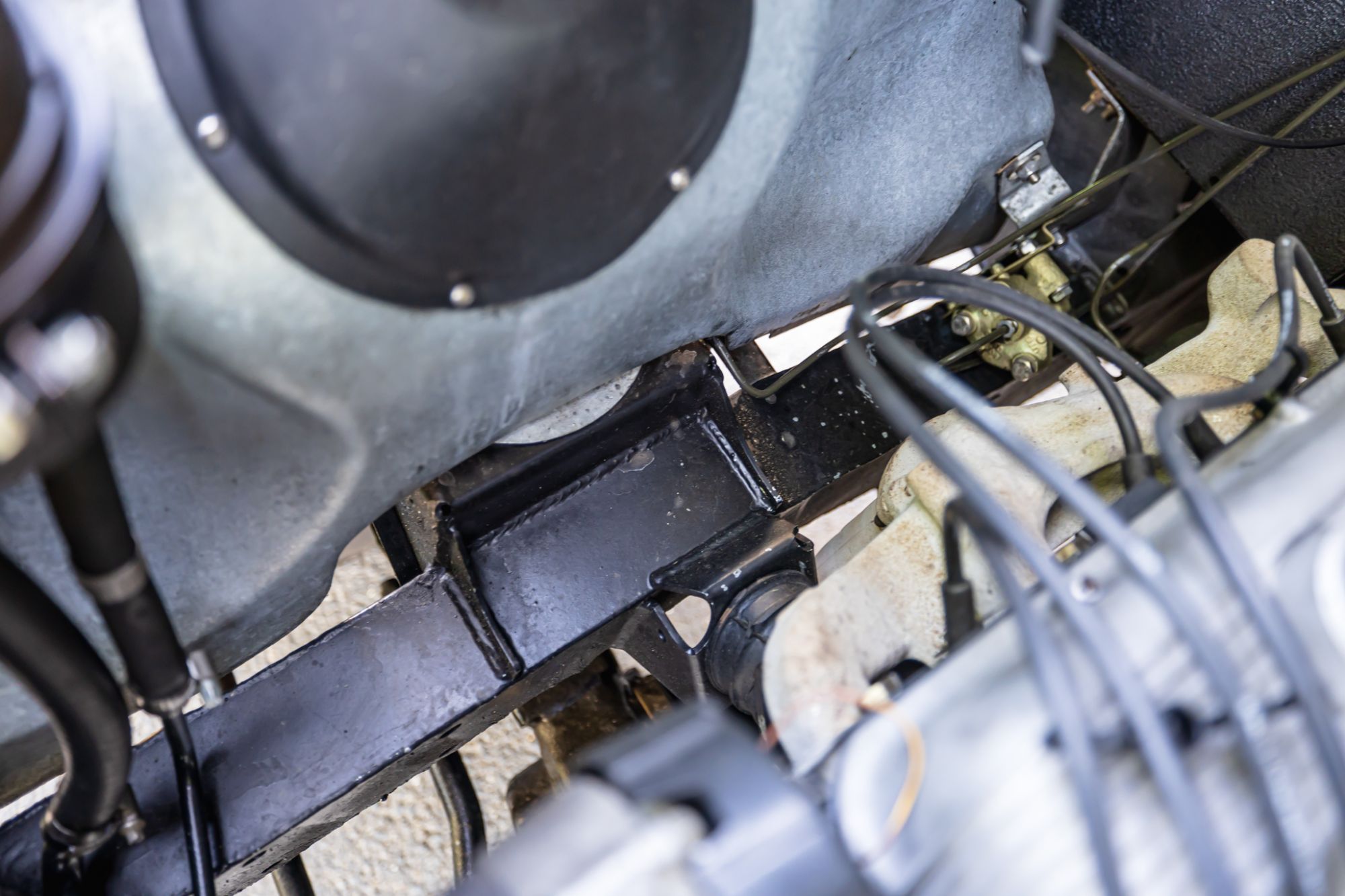 LOW Land Rover 90_93.JPG