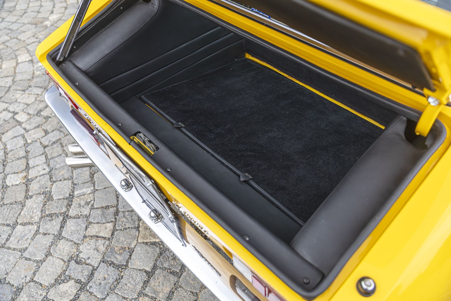 low_Maserati Ghibli yellow_102