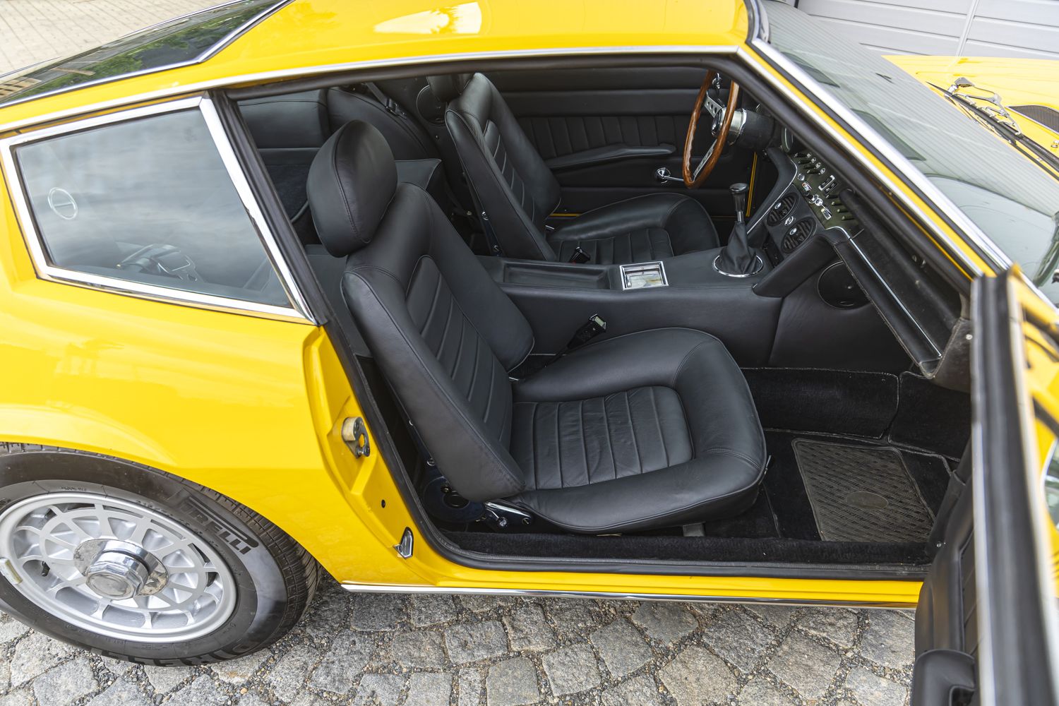 low_Maserati Ghibli yellow_105