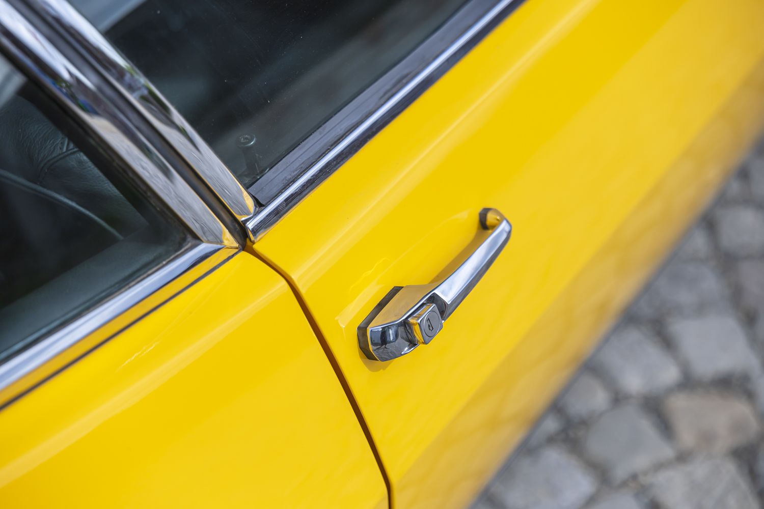 low_Maserati Ghibli yellow_18