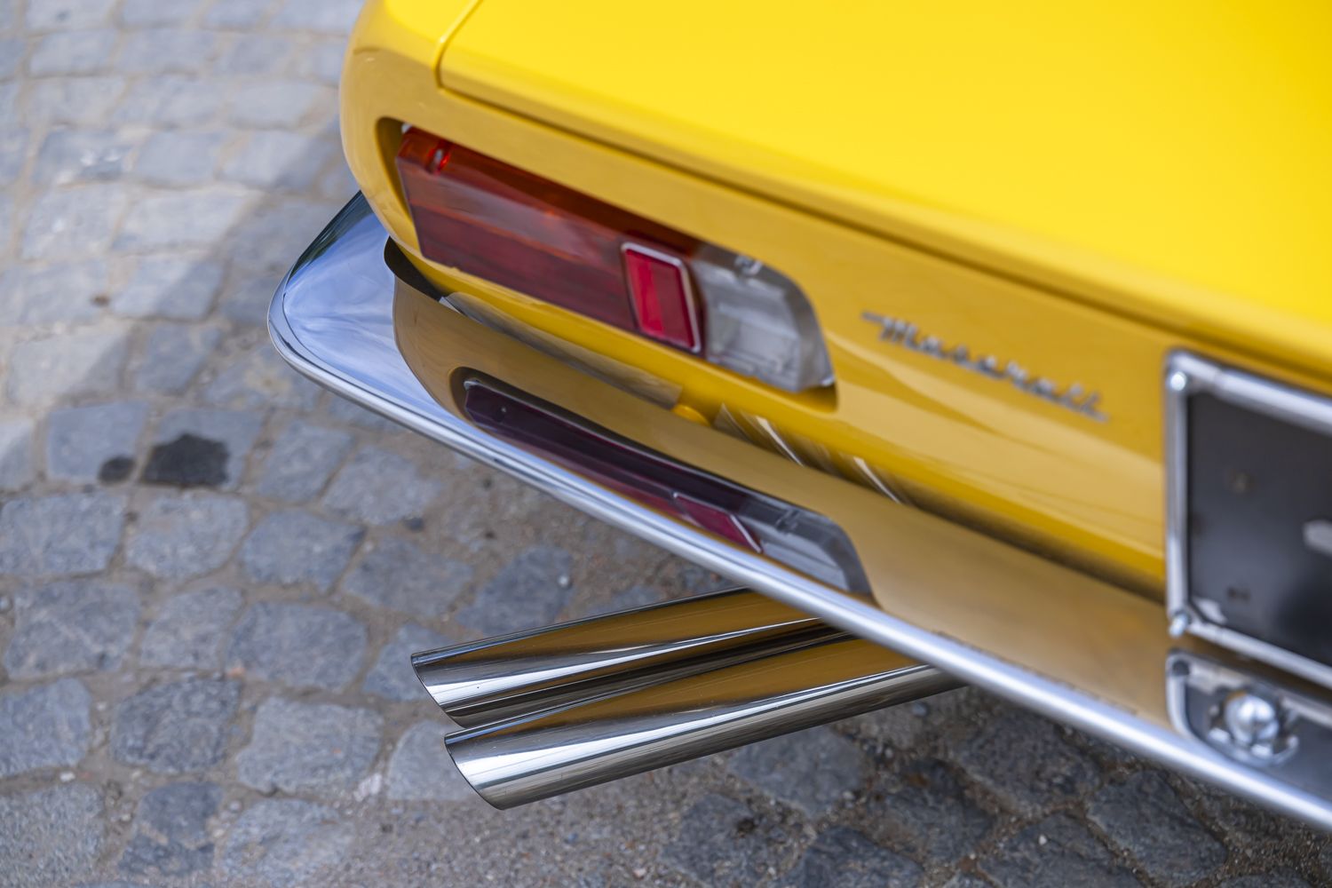 low_Maserati Ghibli yellow_27