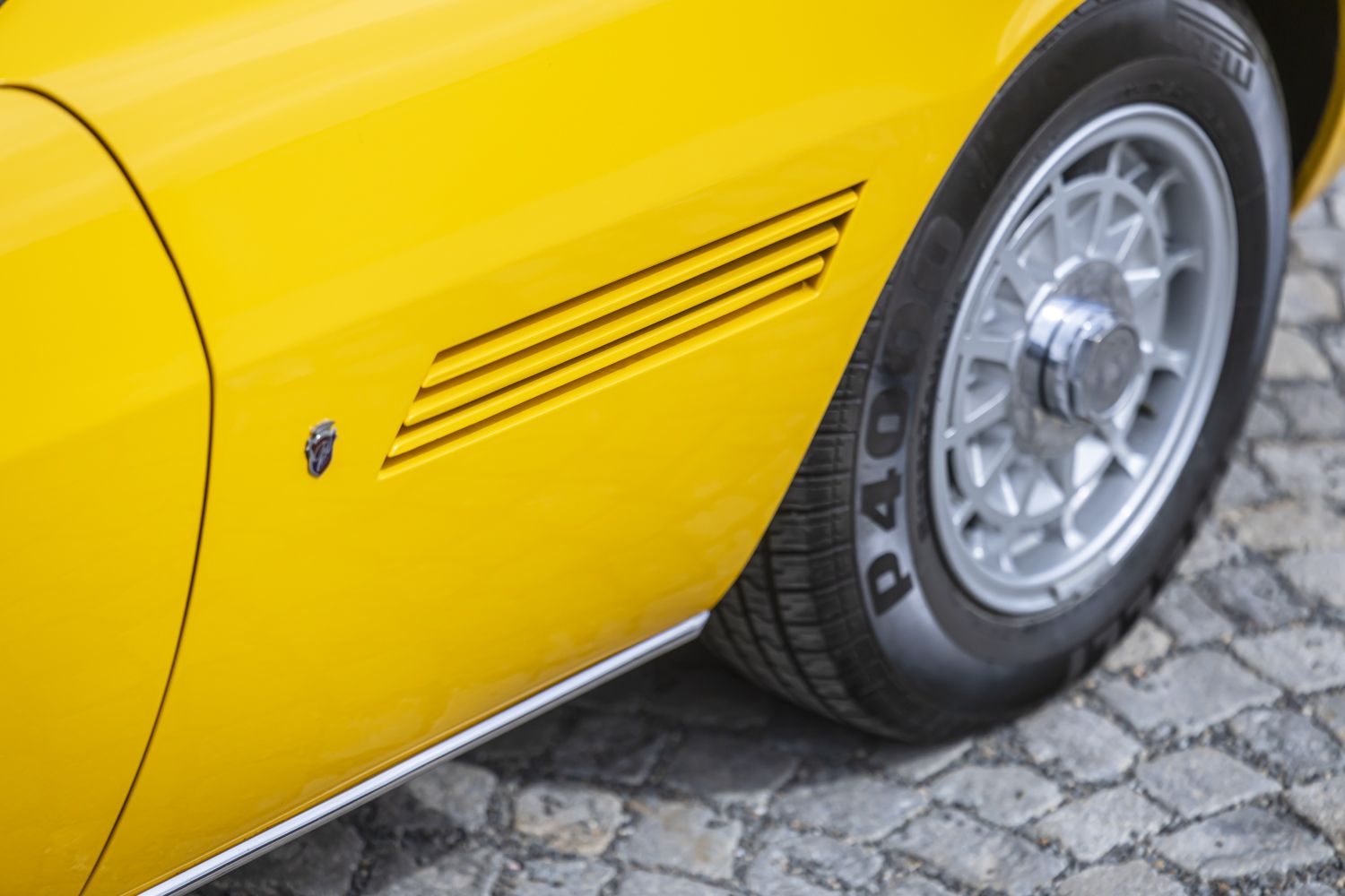 low_Maserati Ghibli yellow_32
