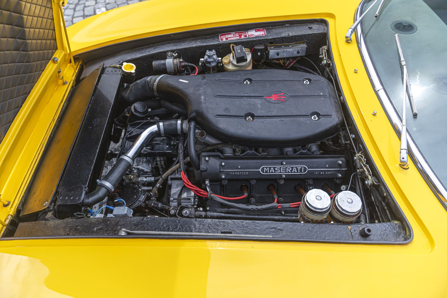 low_Maserati Ghibli yellow_49