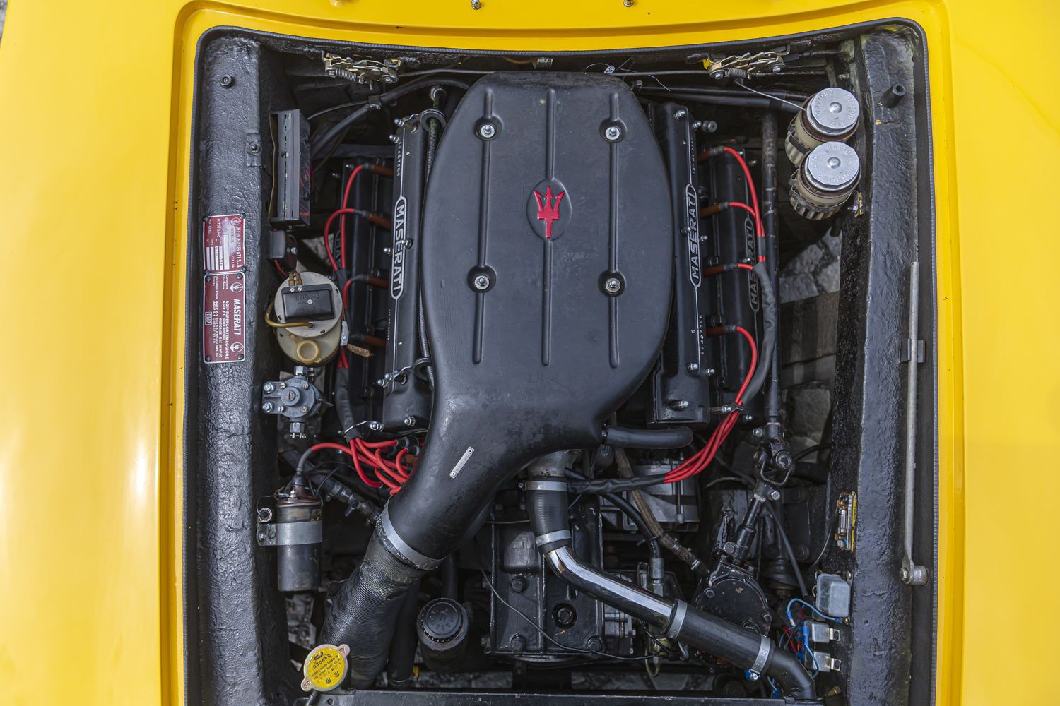 low_Maserati Ghibli yellow_52