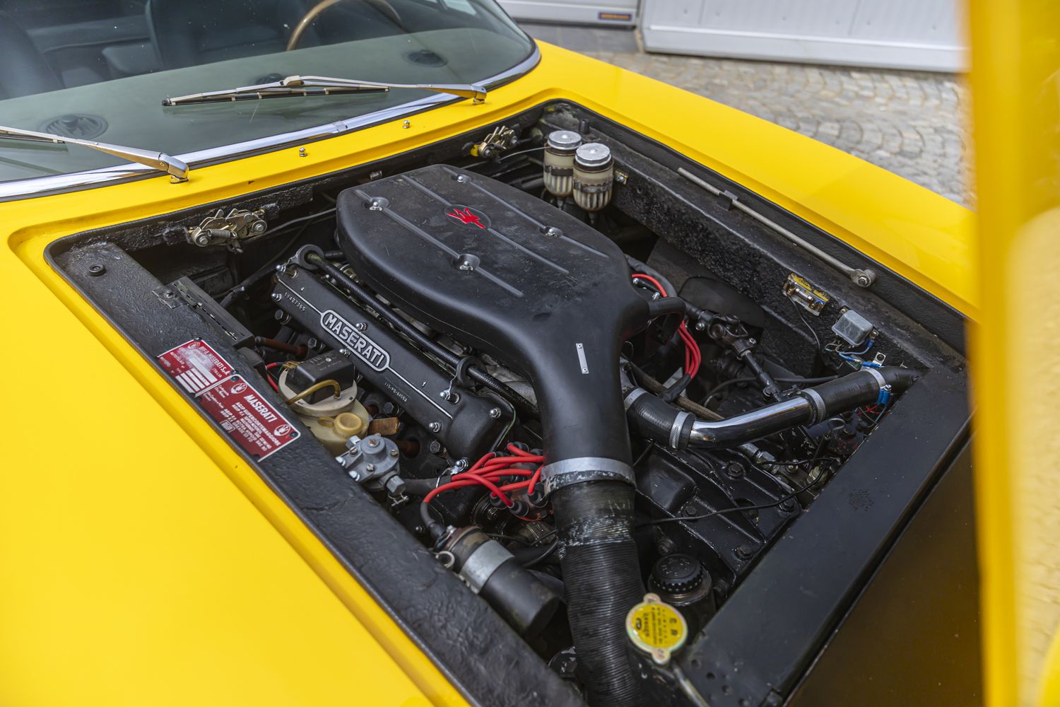 low_Maserati Ghibli yellow_53