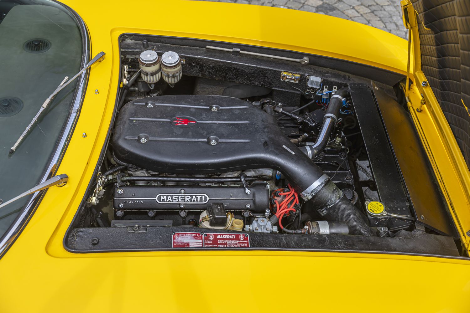 low_Maserati Ghibli yellow_54