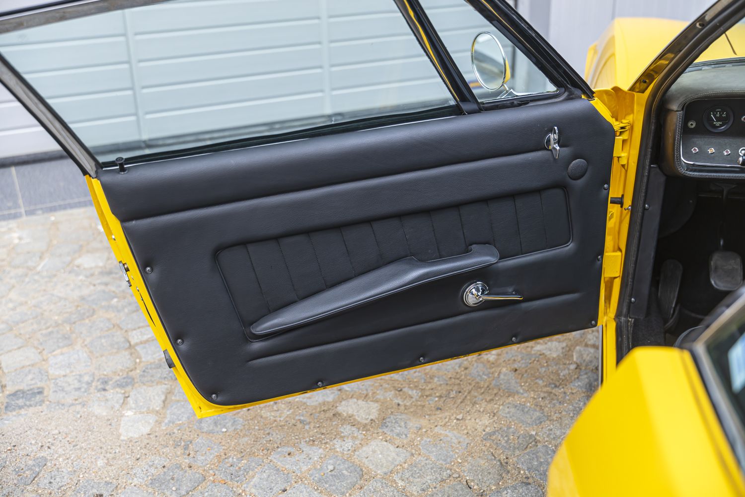 low_Maserati Ghibli yellow_71