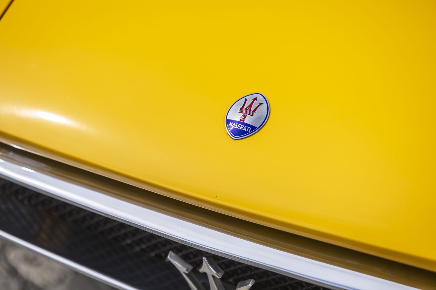 low_Maserati Ghibli yellow_8