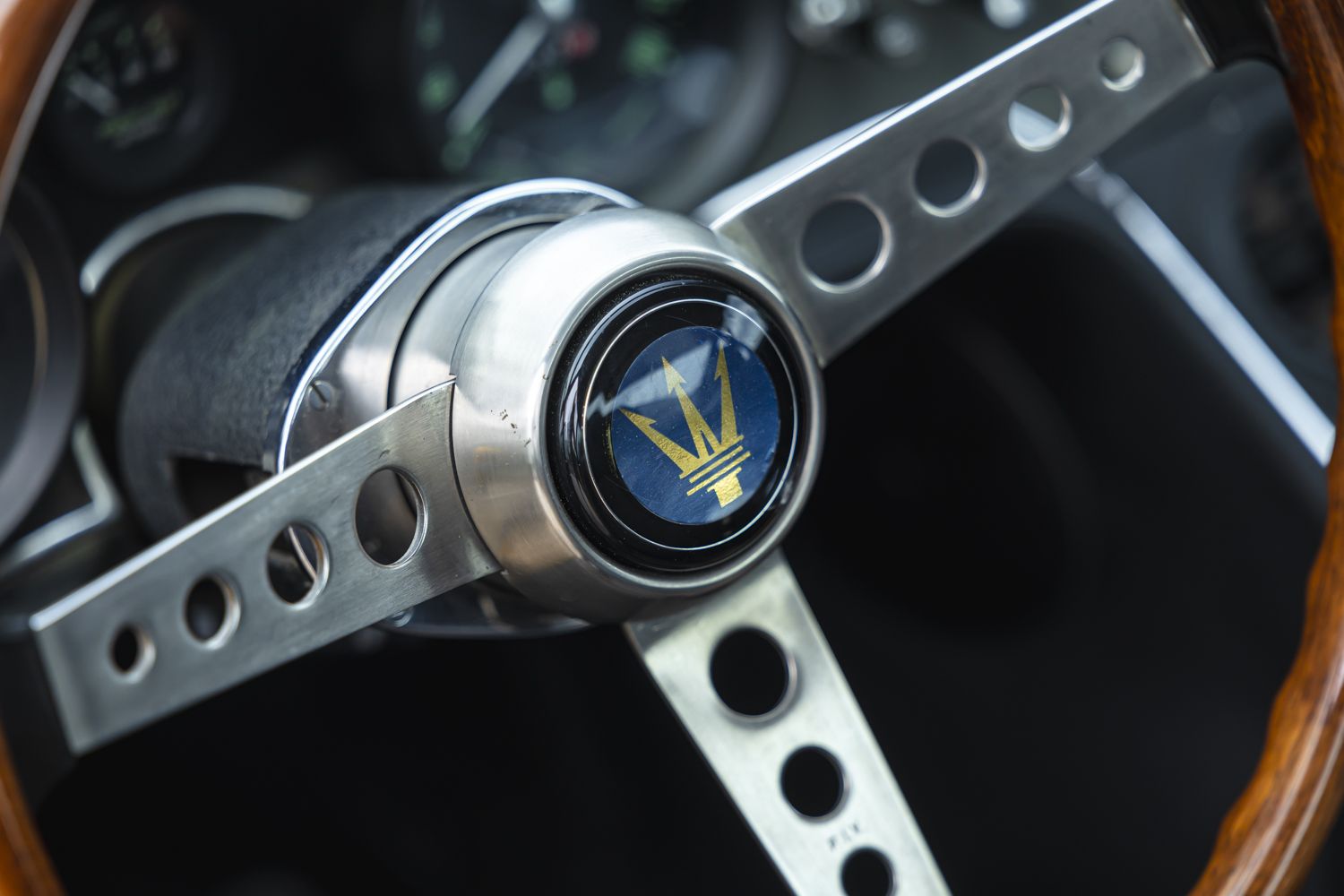 low_Maserati Ghibli yellow_82