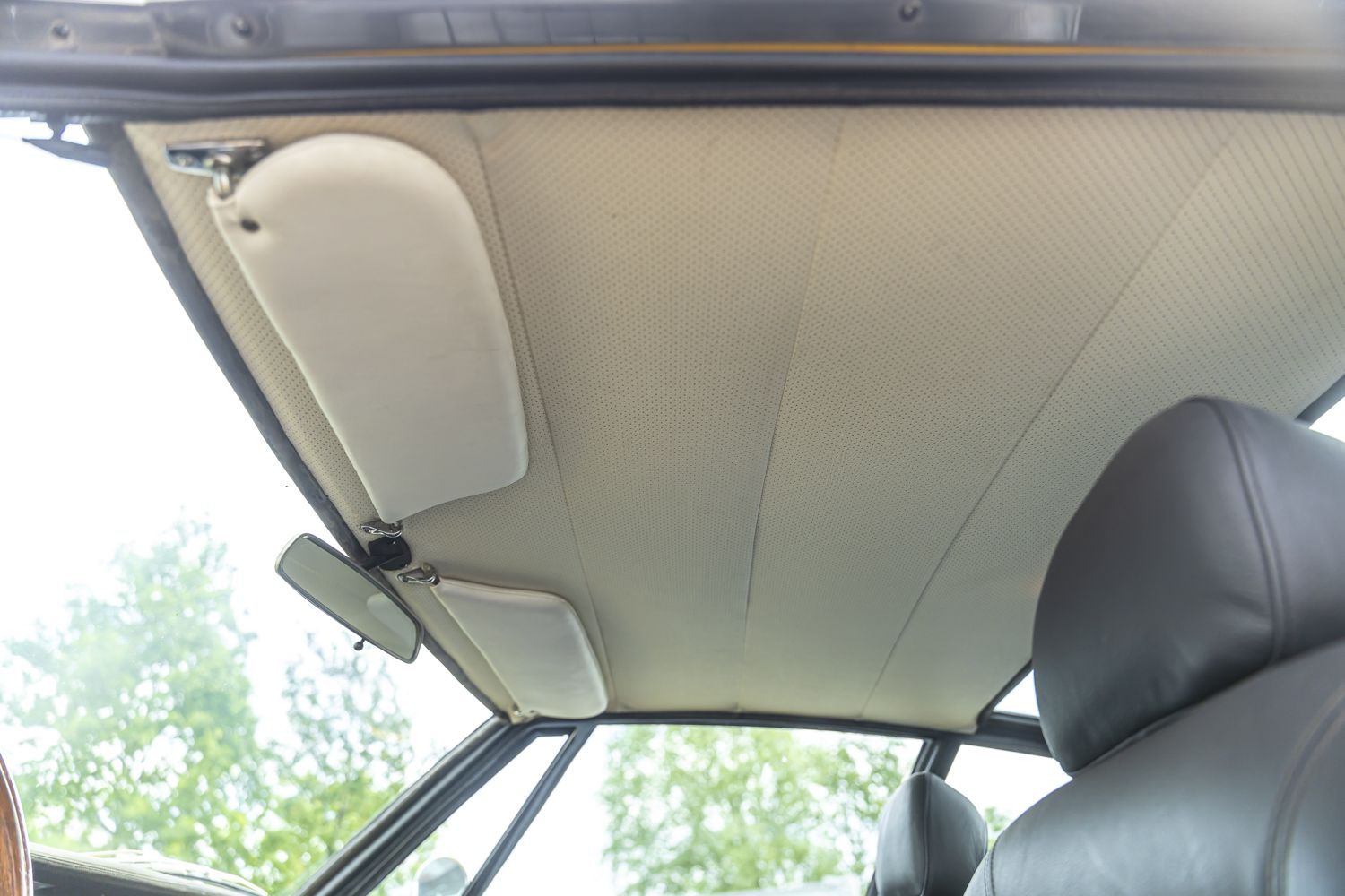 low_Maserati Ghibli yellow_98