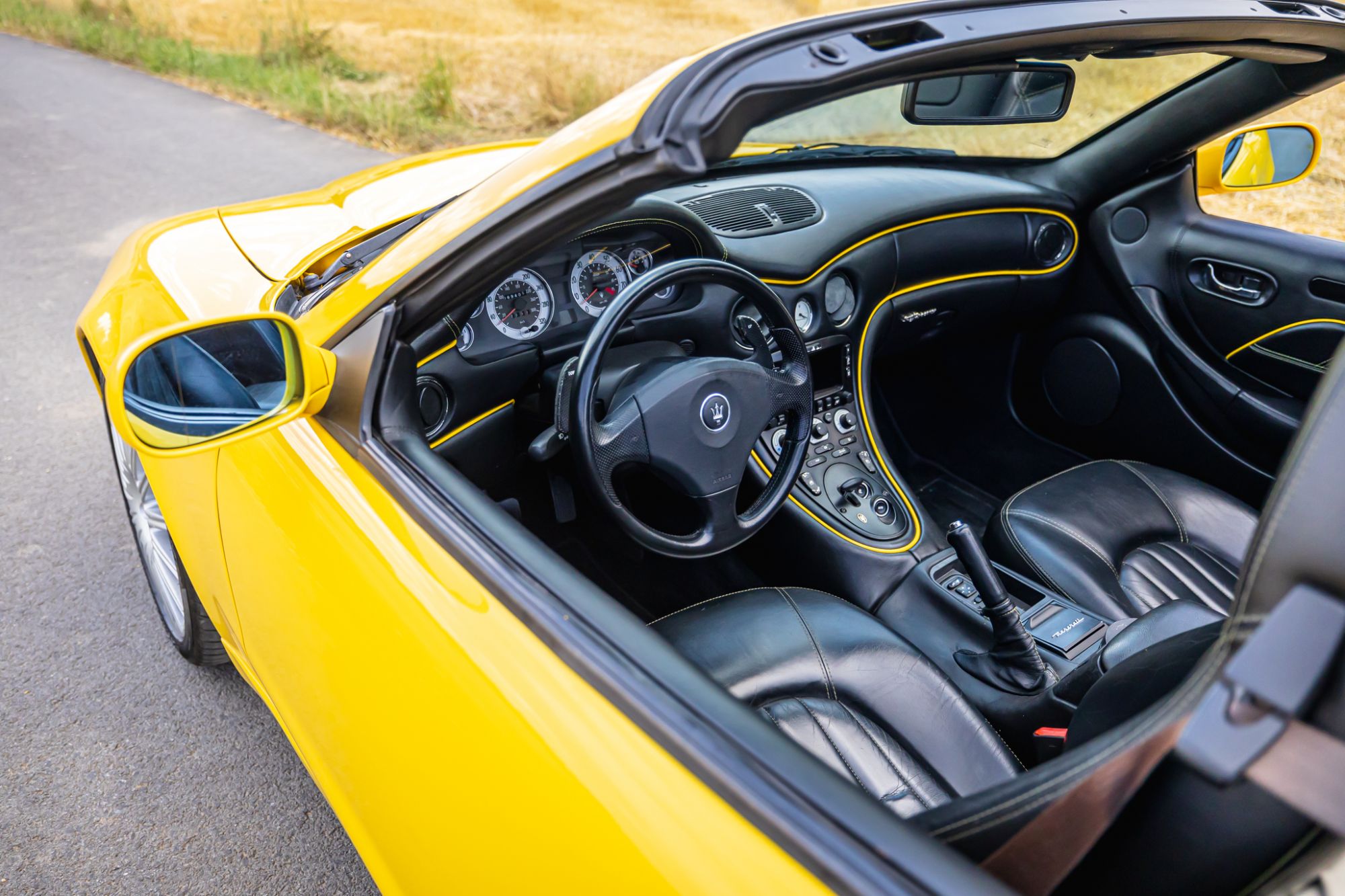 Low Maserati Spyder_1.JPG