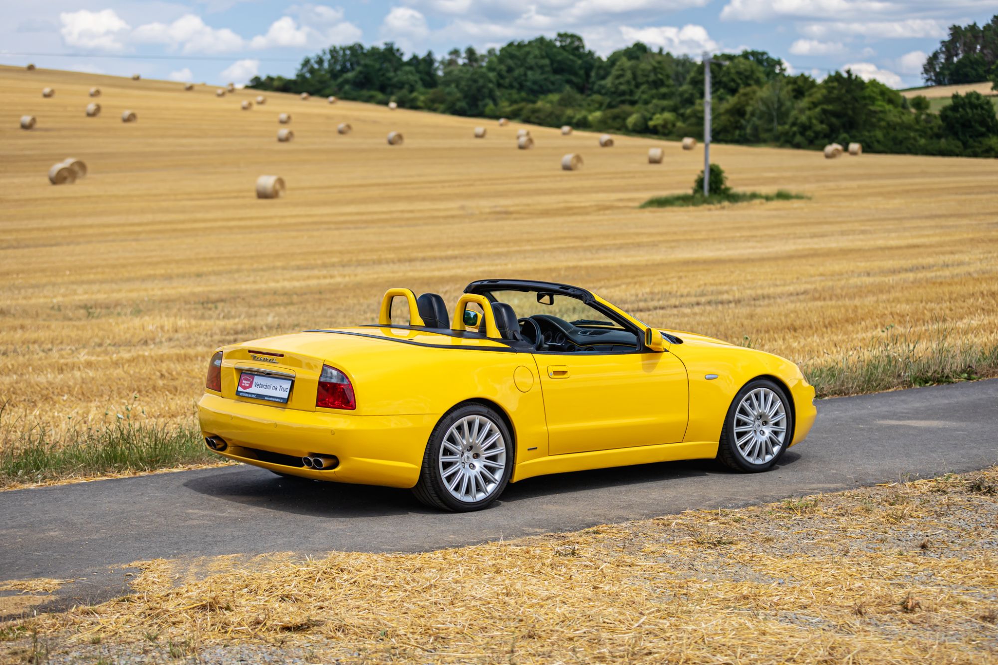 Low Maserati Spyder_22.JPG