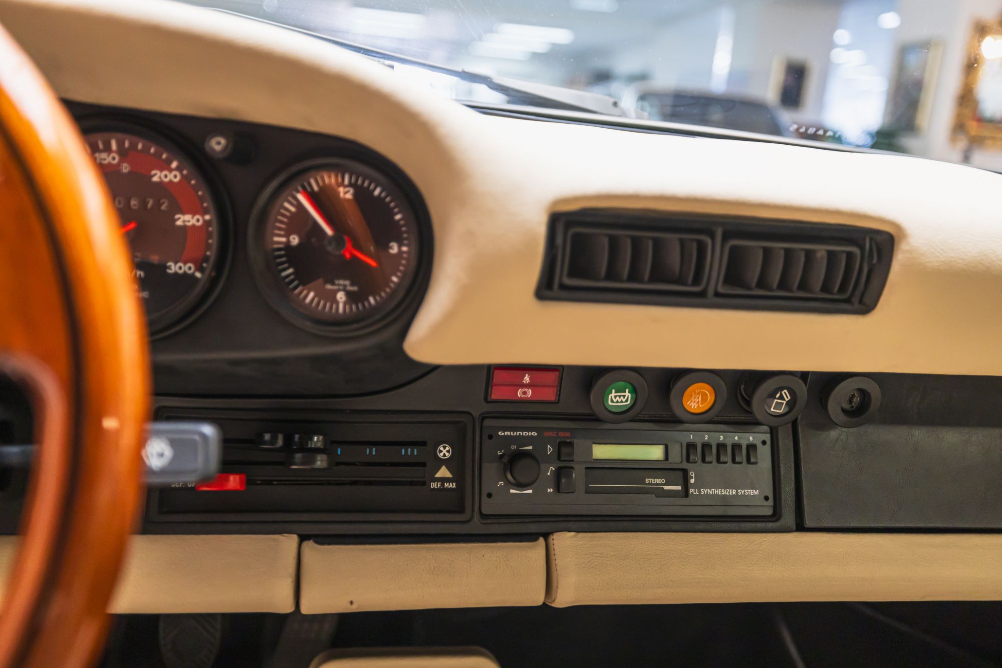 _LOW_Porsche 911 CS Targa_41.JPG