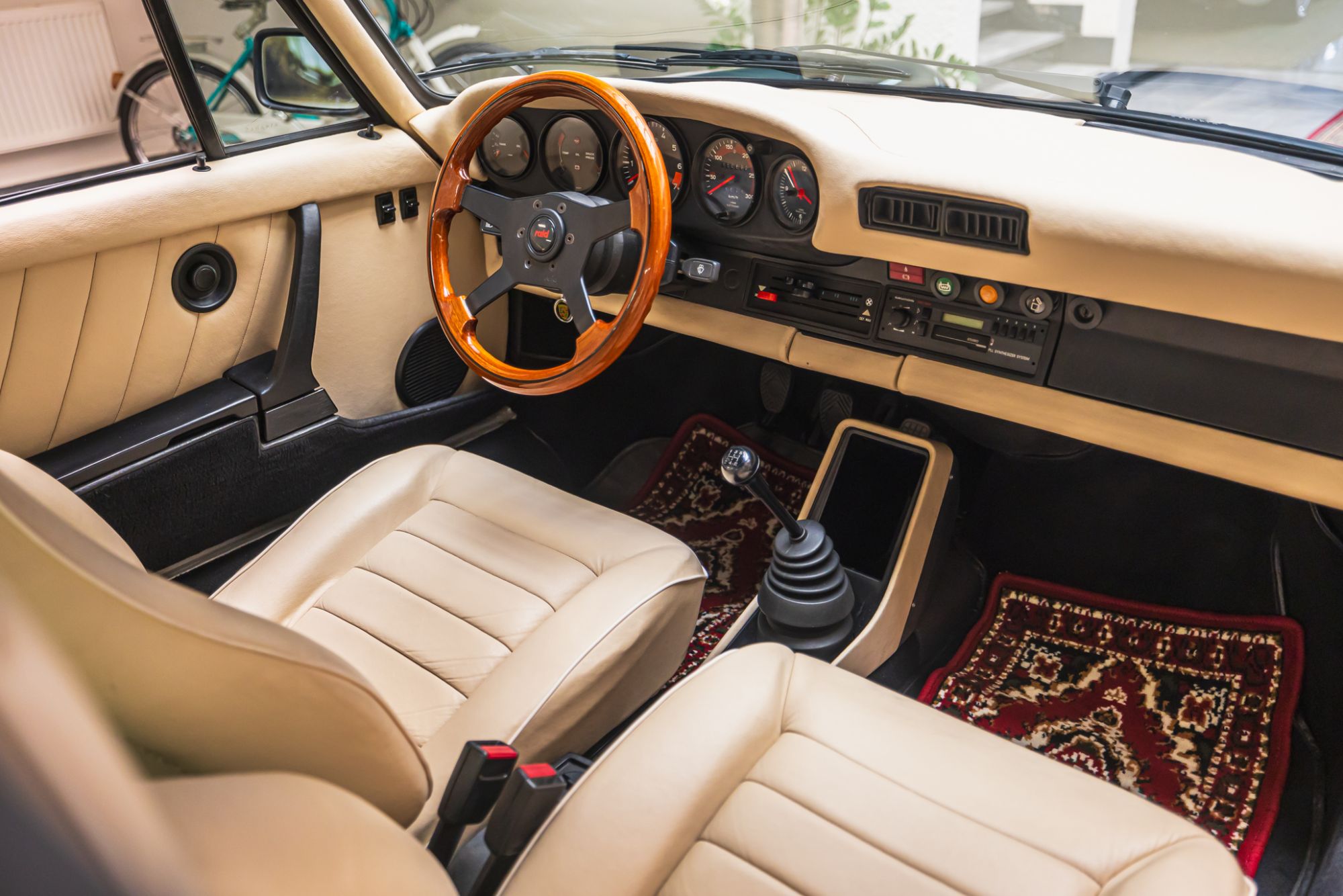 _LOW_Porsche 911 CS Targa_43.JPG