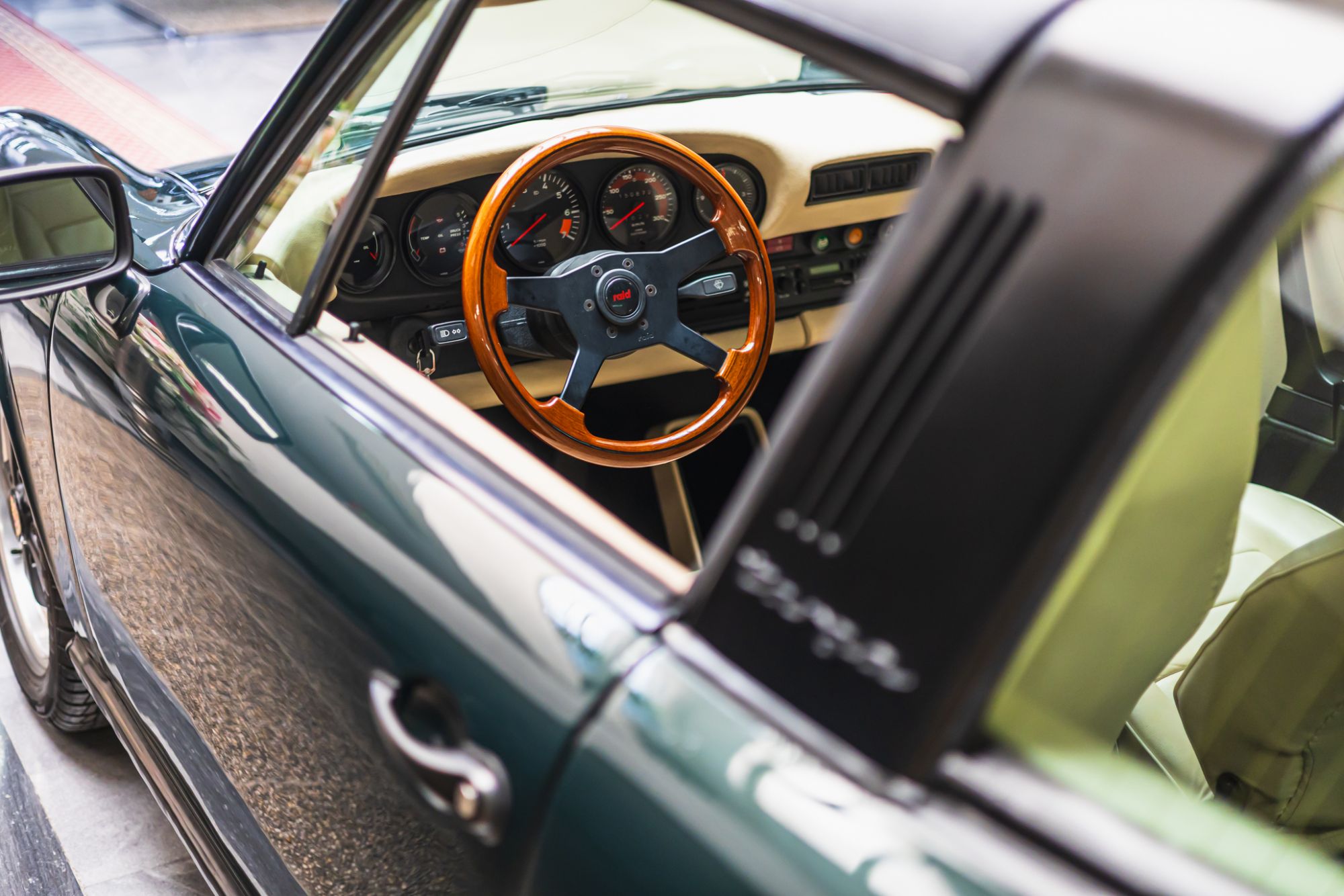 _LOW_Porsche 911 CS Targa_72.JPG