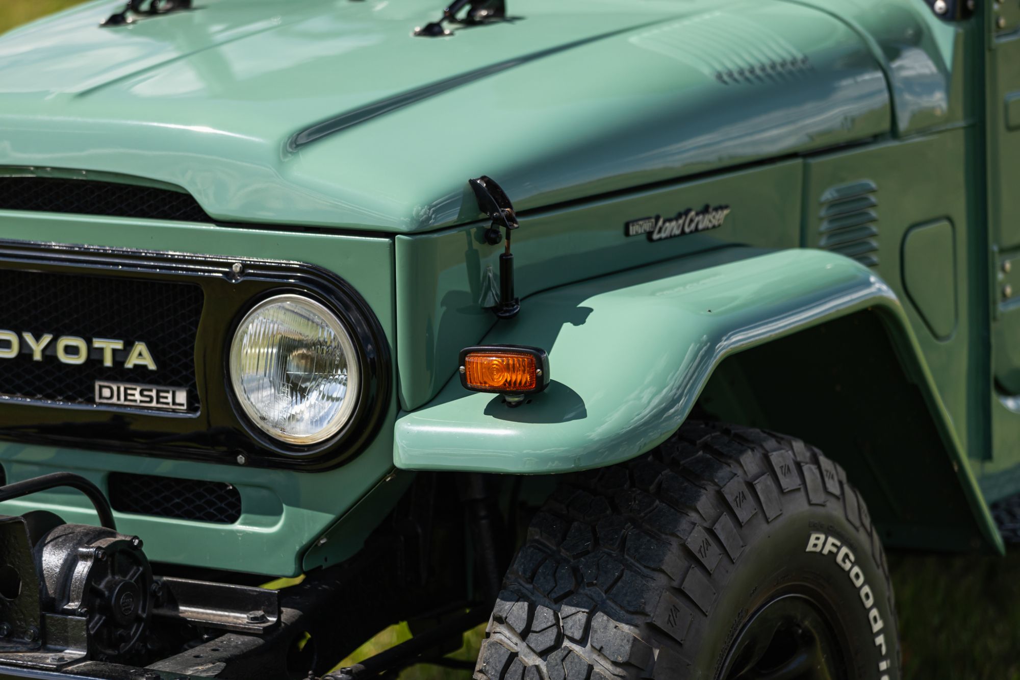 low Toyota LandCruiser pickup_10.JPG