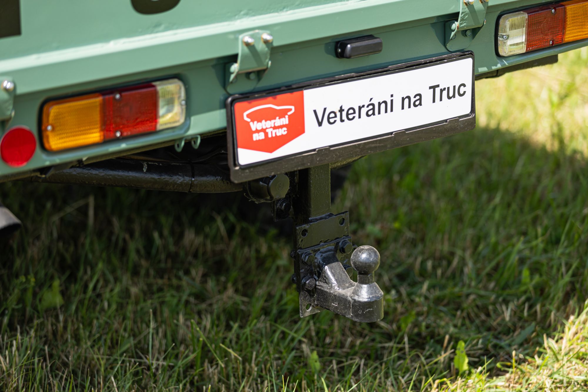 low Toyota LandCruiser pickup_31.JPG