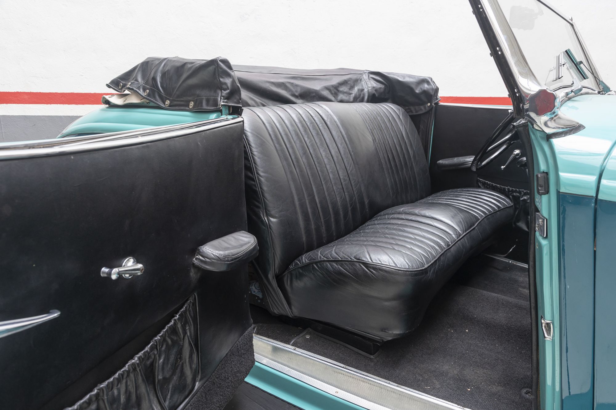 malé Auburn SuperCharger_21.JPG