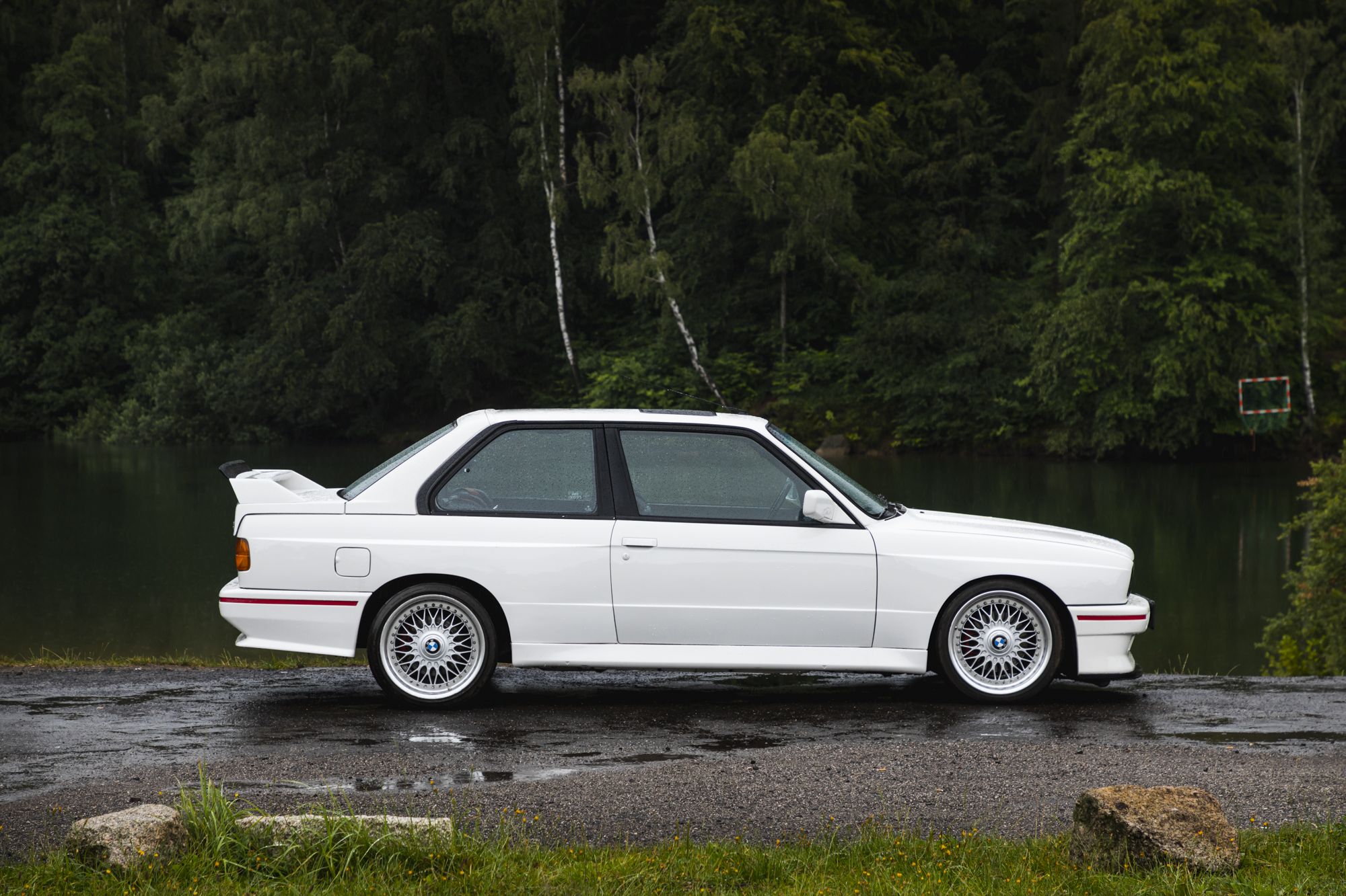 Male_BMW M3 e30 Auctomobile_1
