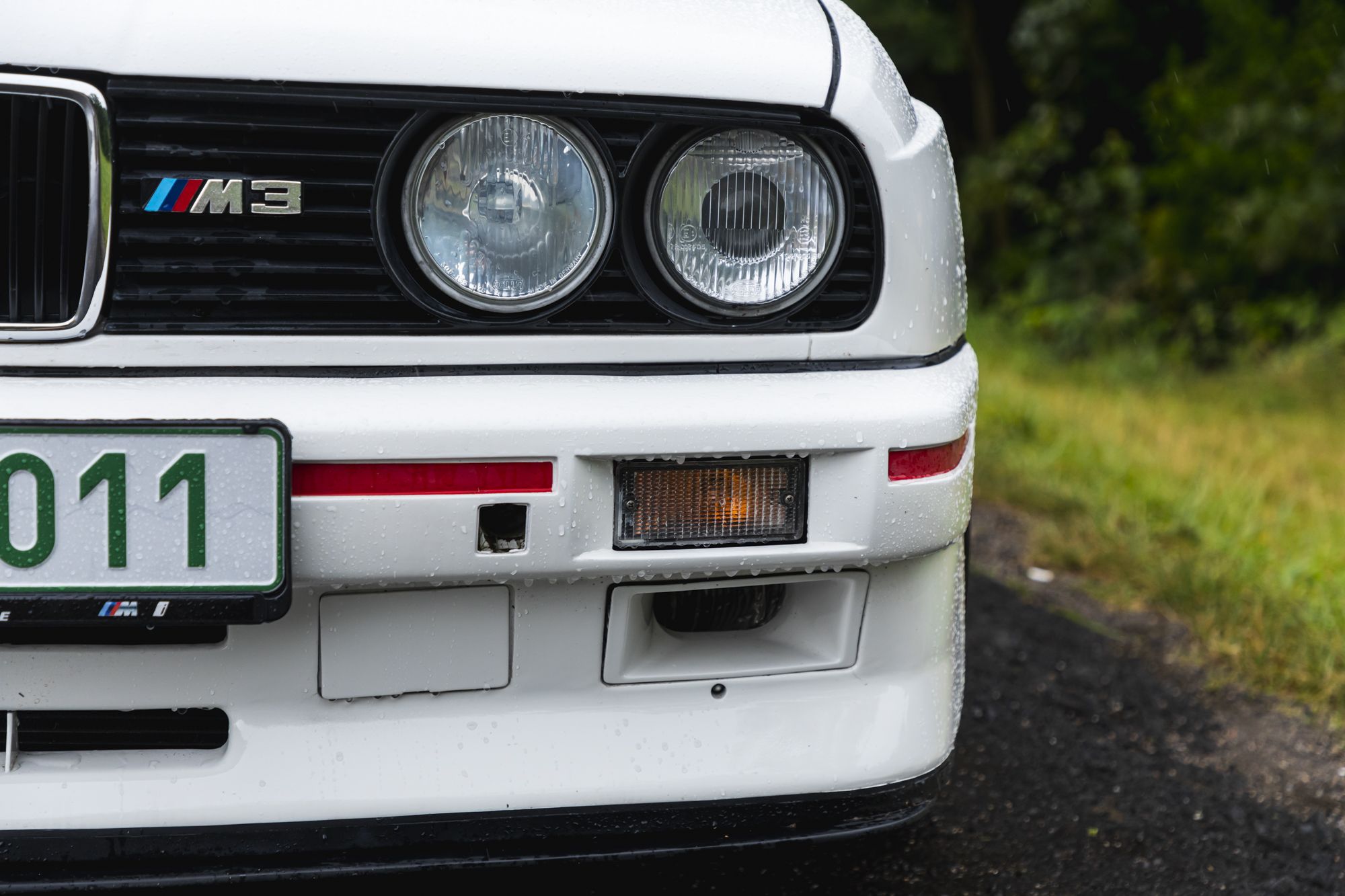 Male_BMW M3 e30 Auctomobile_24