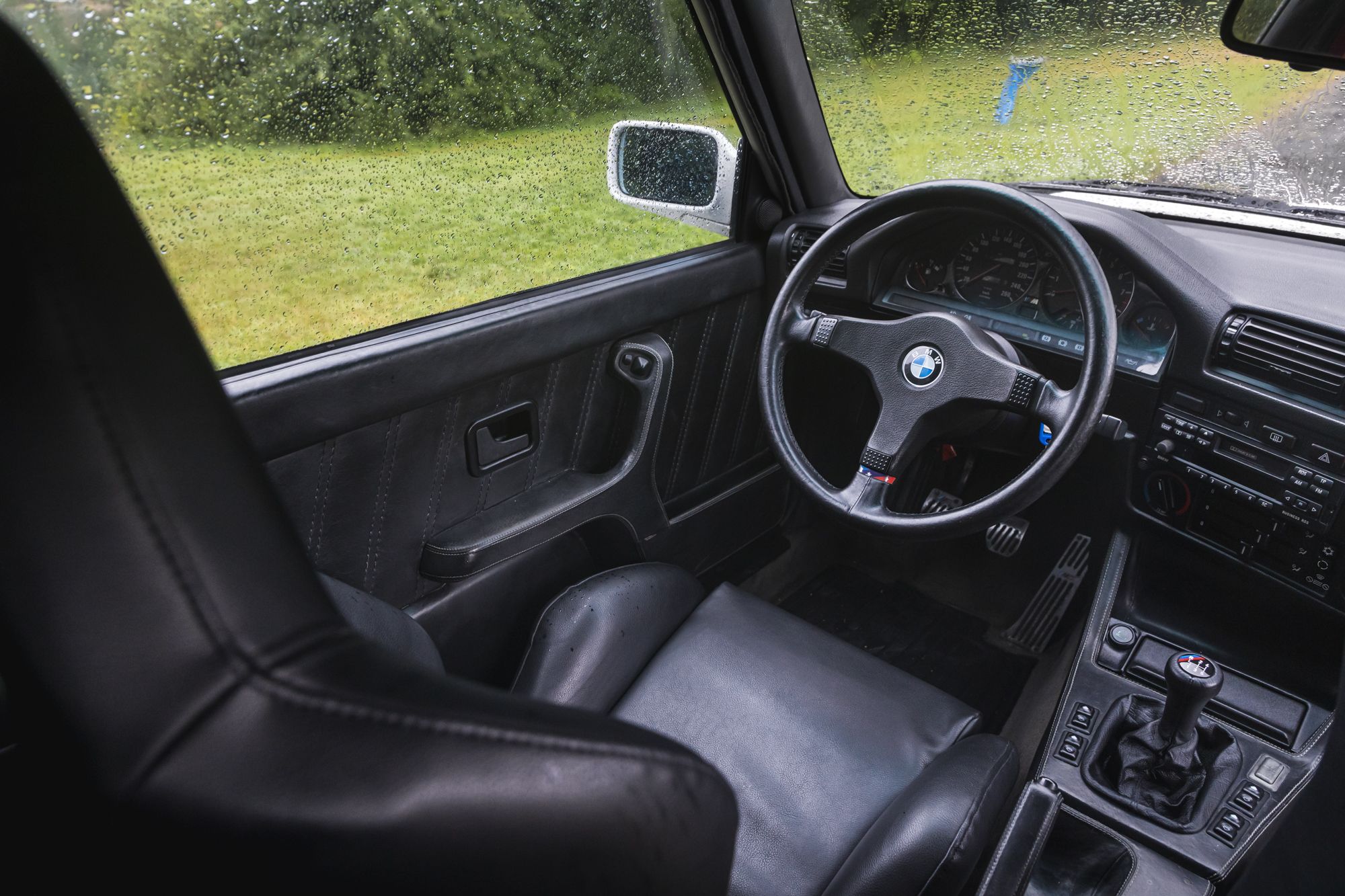 Male_BMW M3 e30 Auctomobile_53