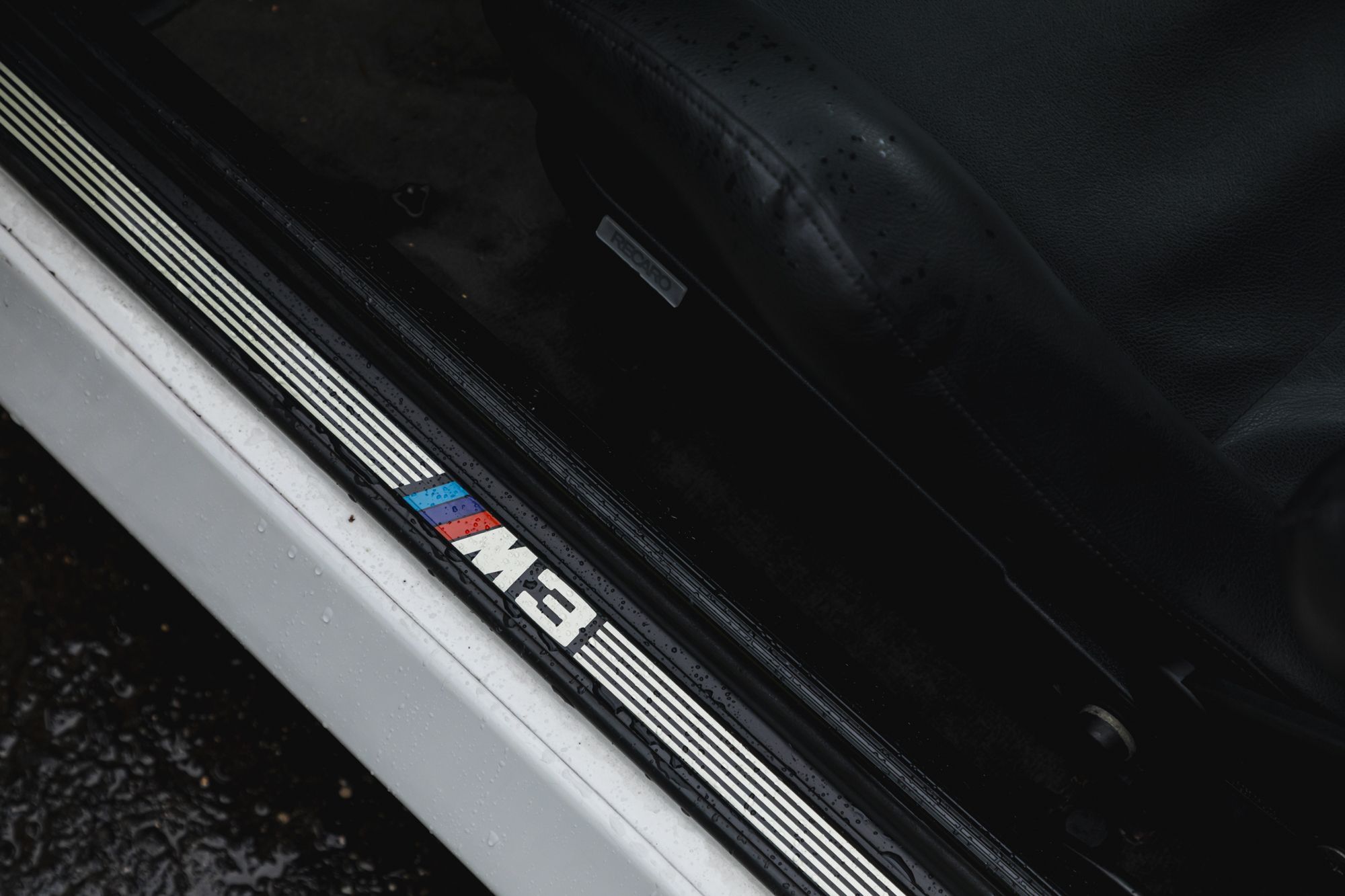 male-bmw-m3-e30-auctomobile-54.jpg