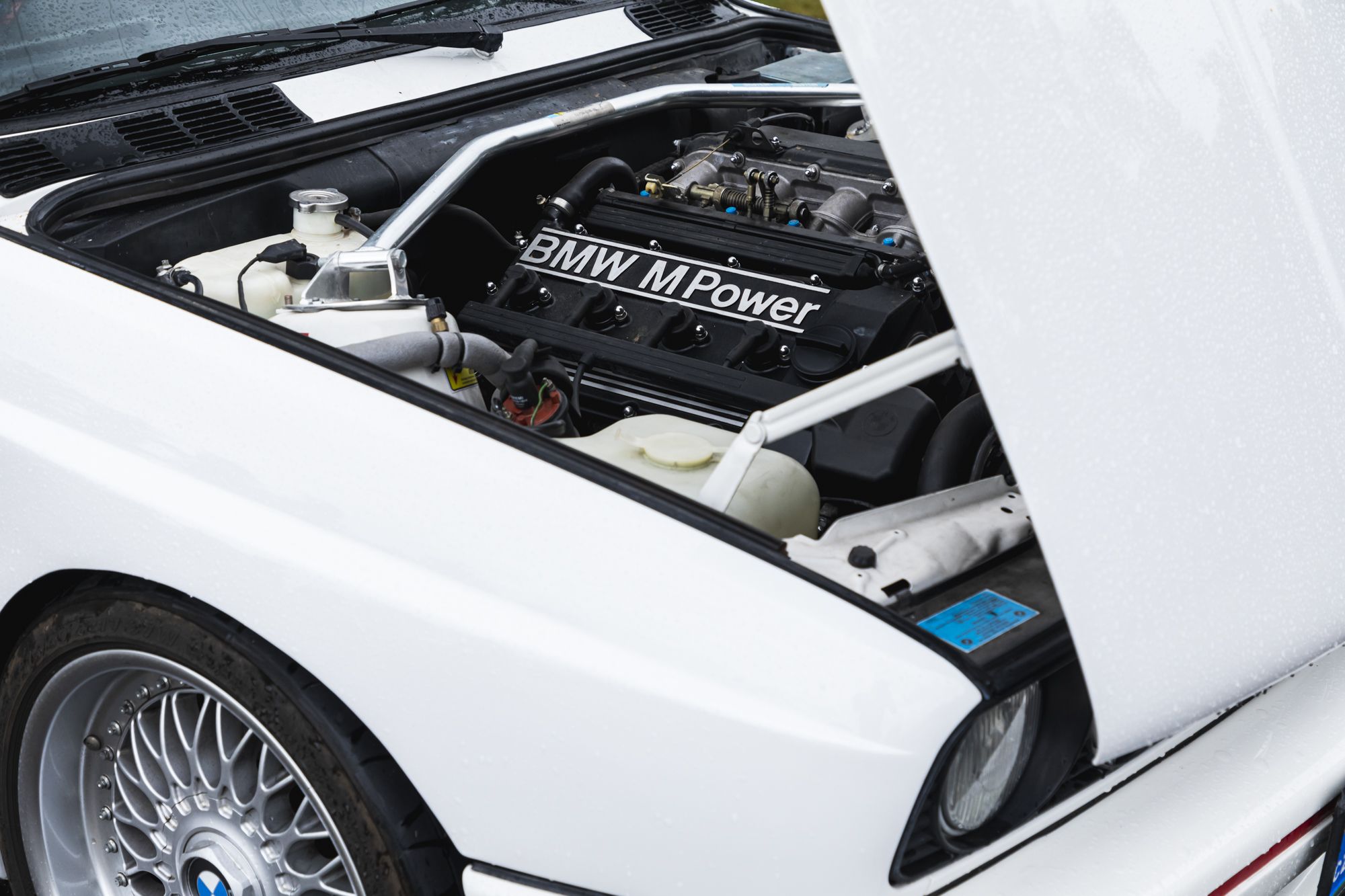 Male_BMW M3 e30 Auctomobile_57