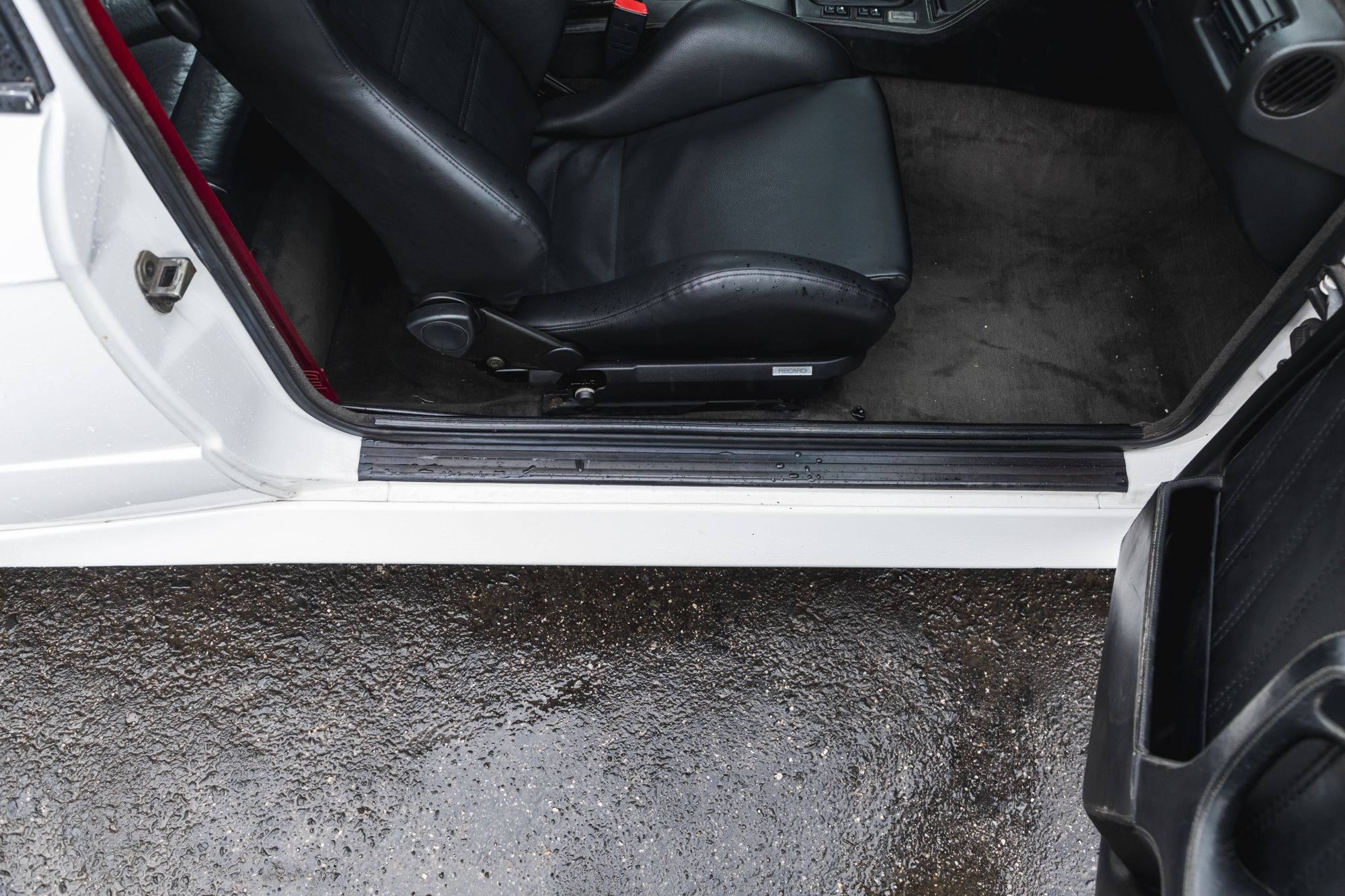 Male_BMW M3 e30 Auctomobile_72