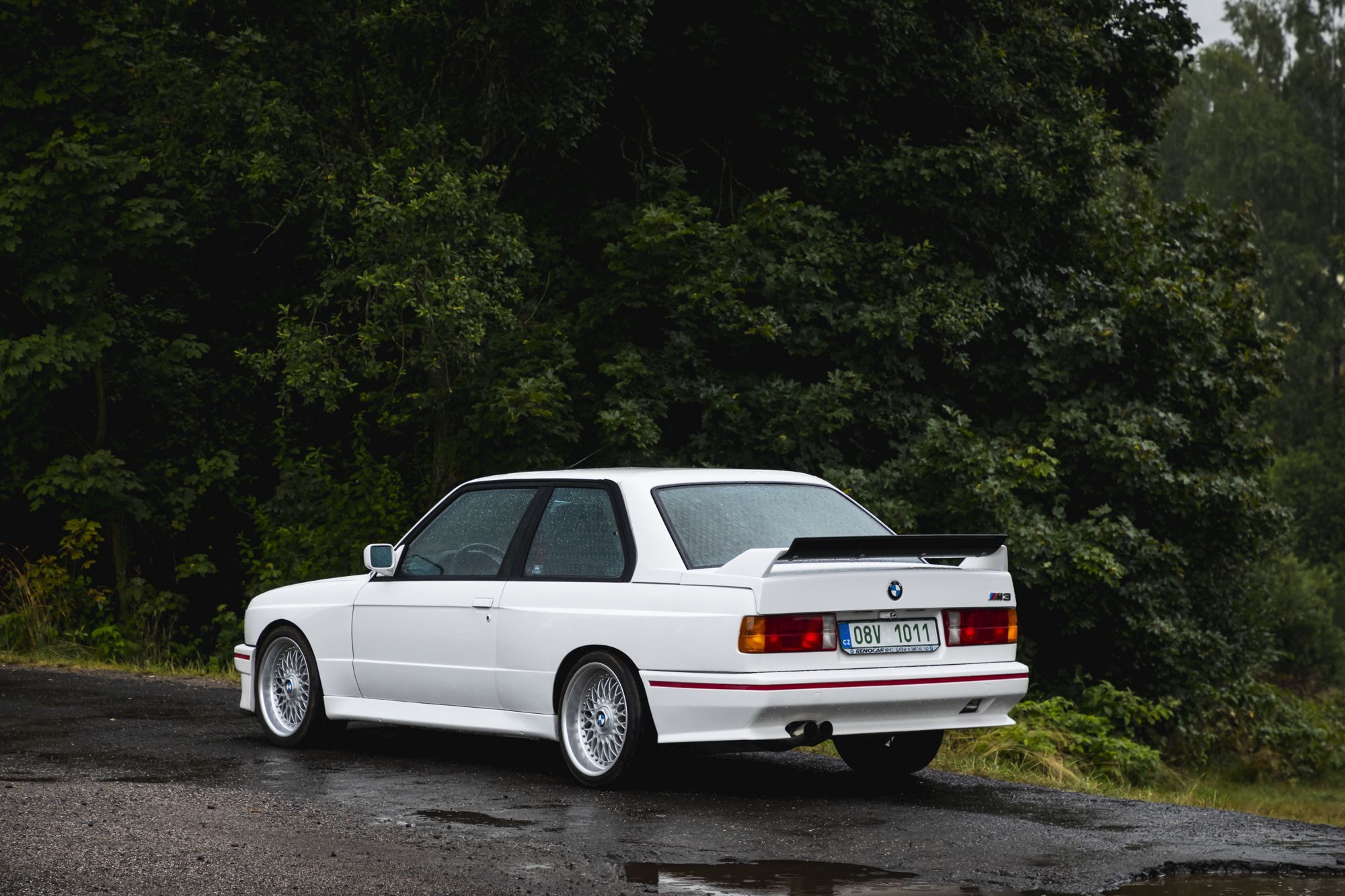 male-bmw-m3-e30-auctomobile-82.jpg