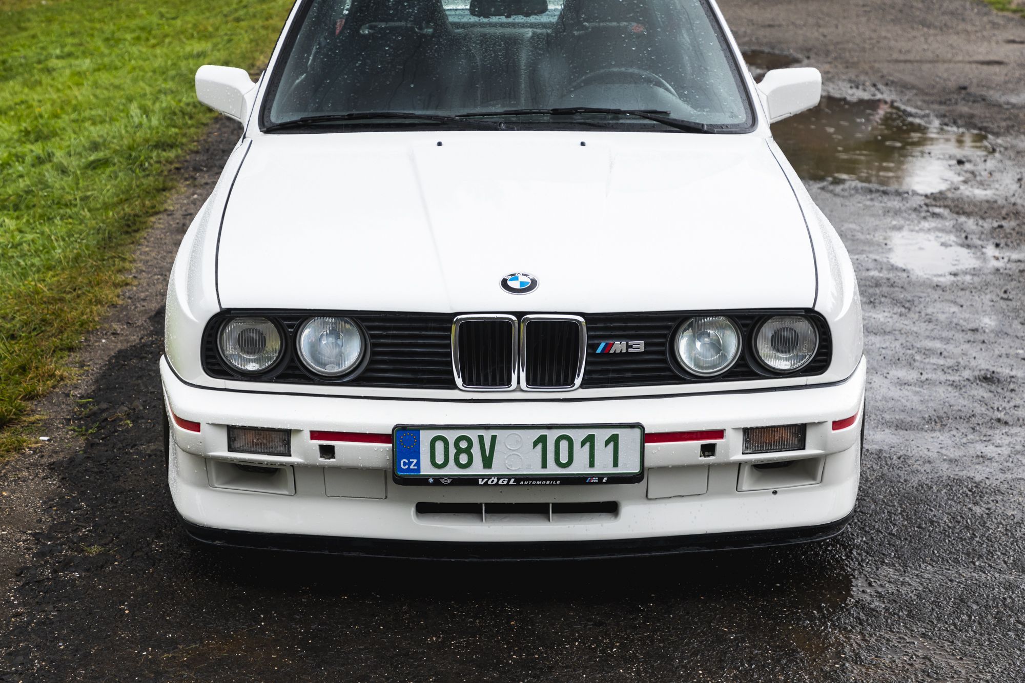 male-bmw-m3-e30-auctomobile-87.jpg