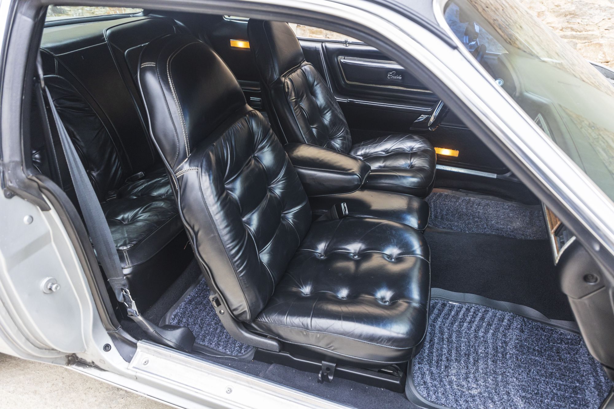 male Chrysler Cordoba_14