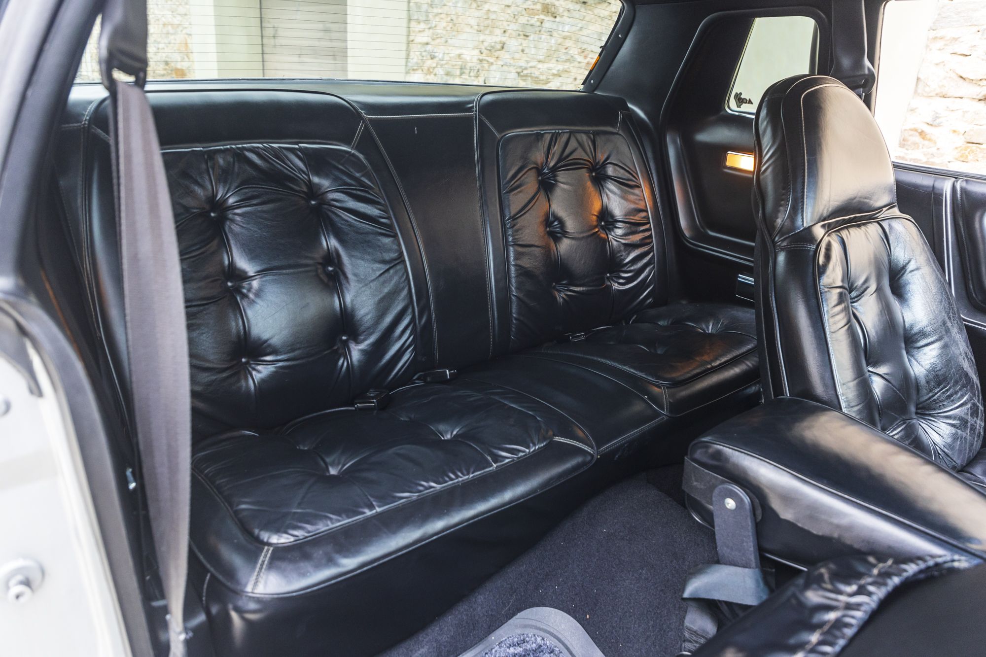 male Chrysler Cordoba_17