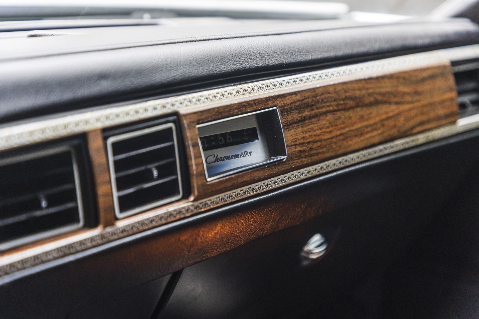 male Chrysler Cordoba_22