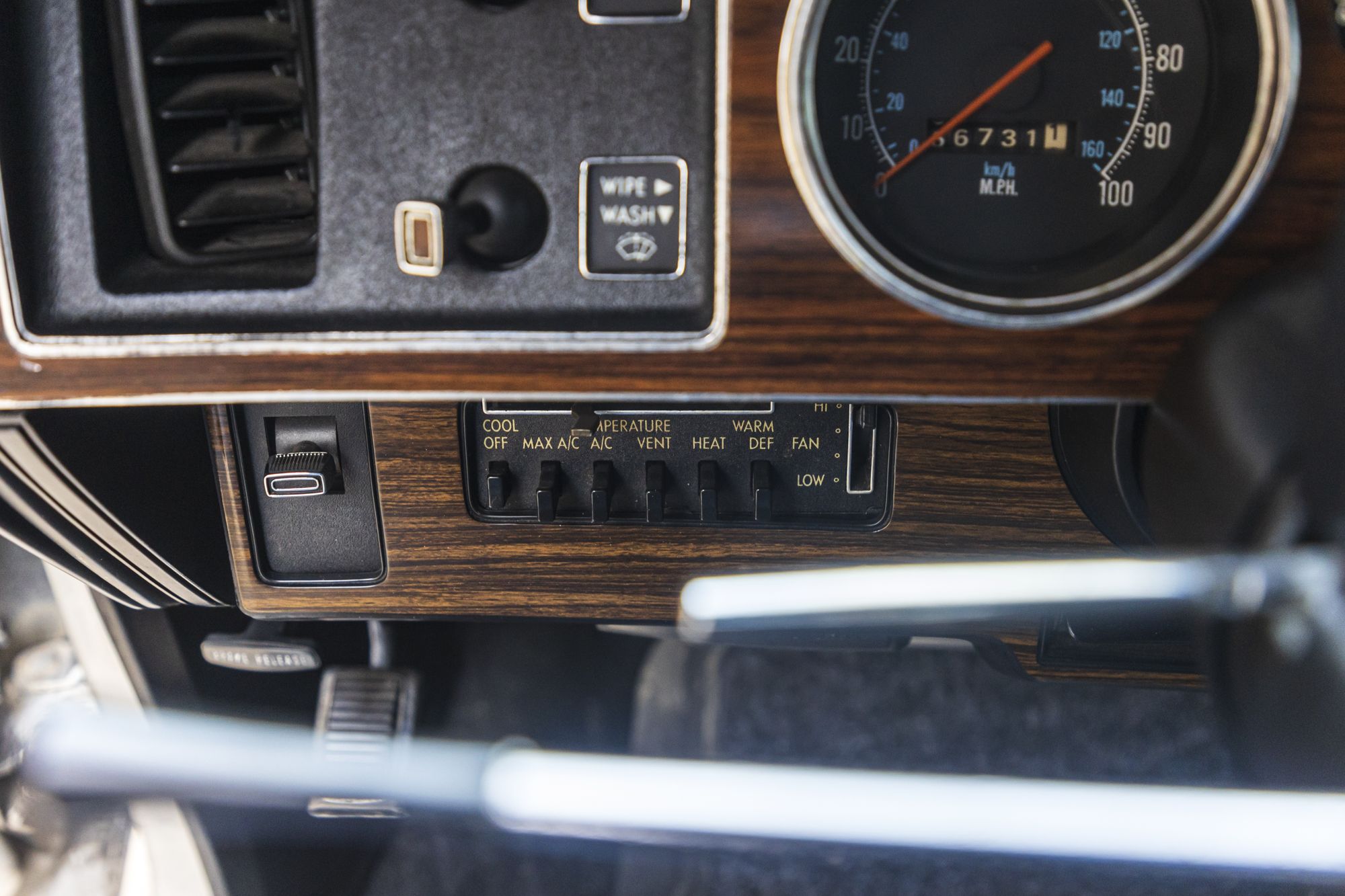 male Chrysler Cordoba_26