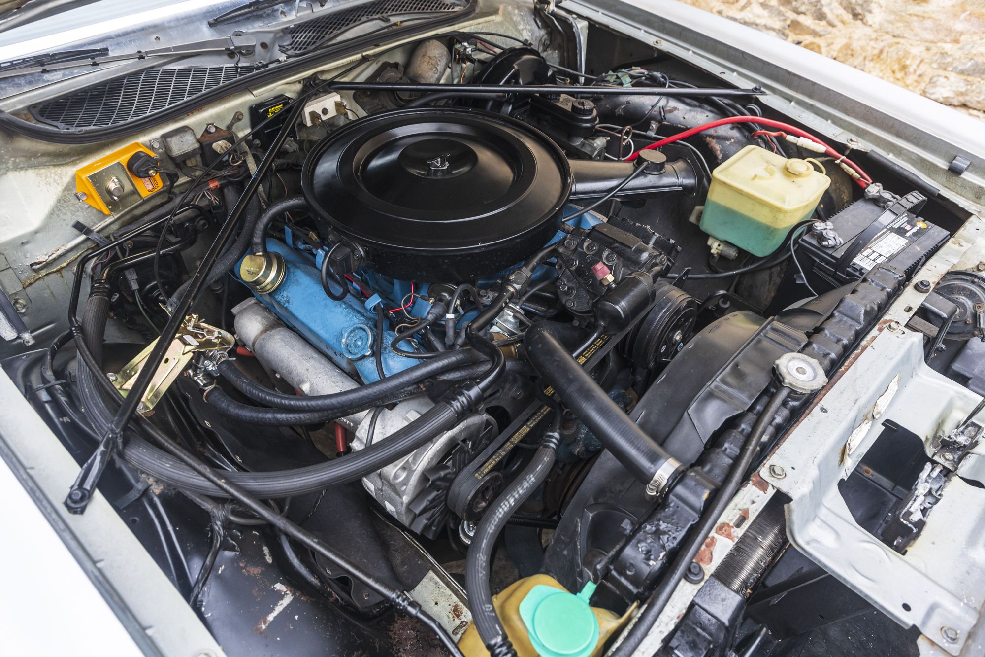 male Chrysler Cordoba_49