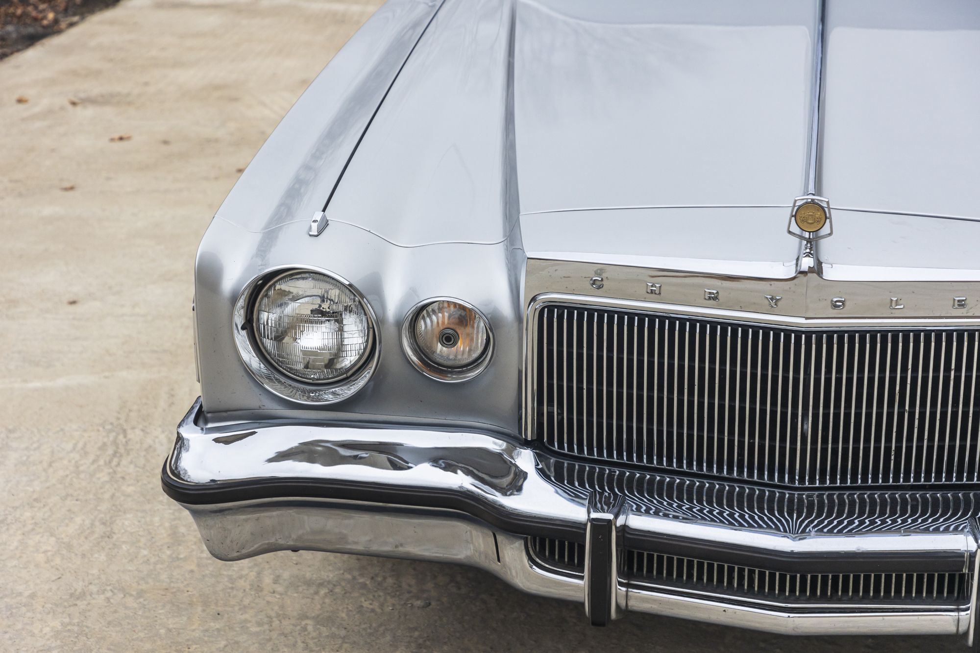 male Chrysler Cordoba_57