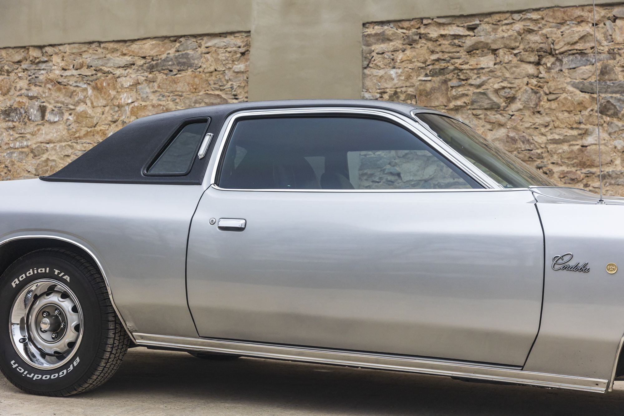 male Chrysler Cordoba_66