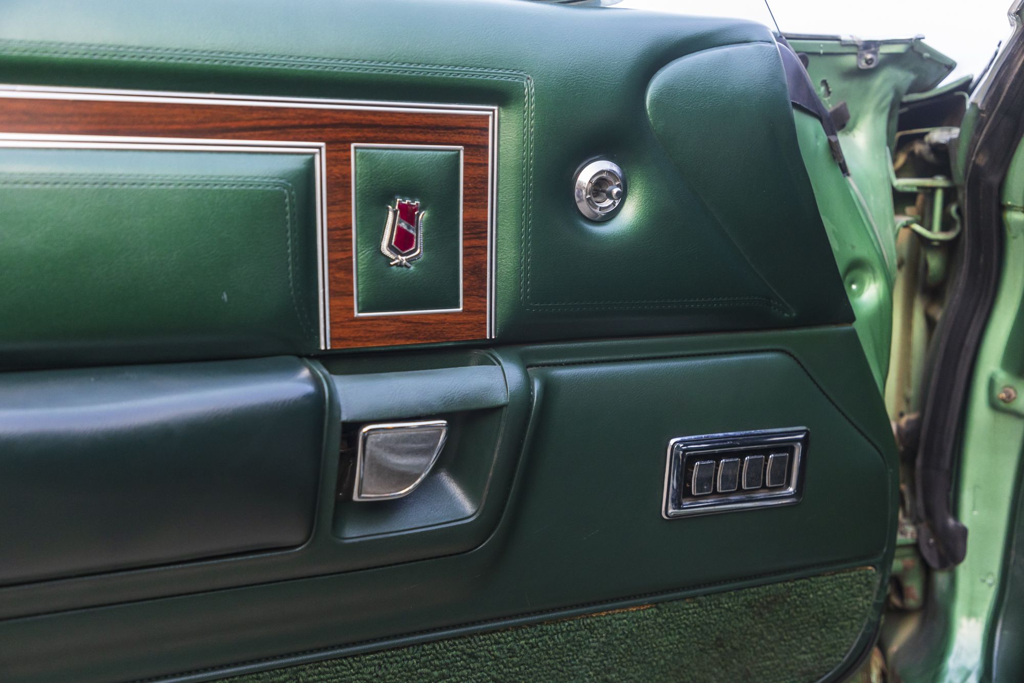 male CHrysler WestPort_40