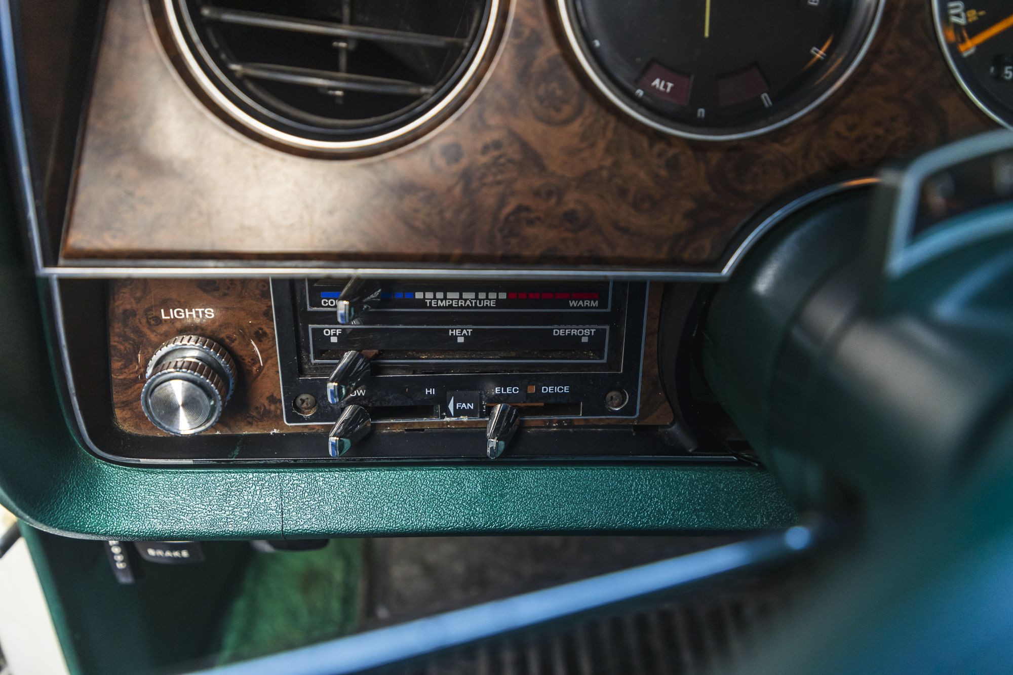 male Ford TunderBird_52