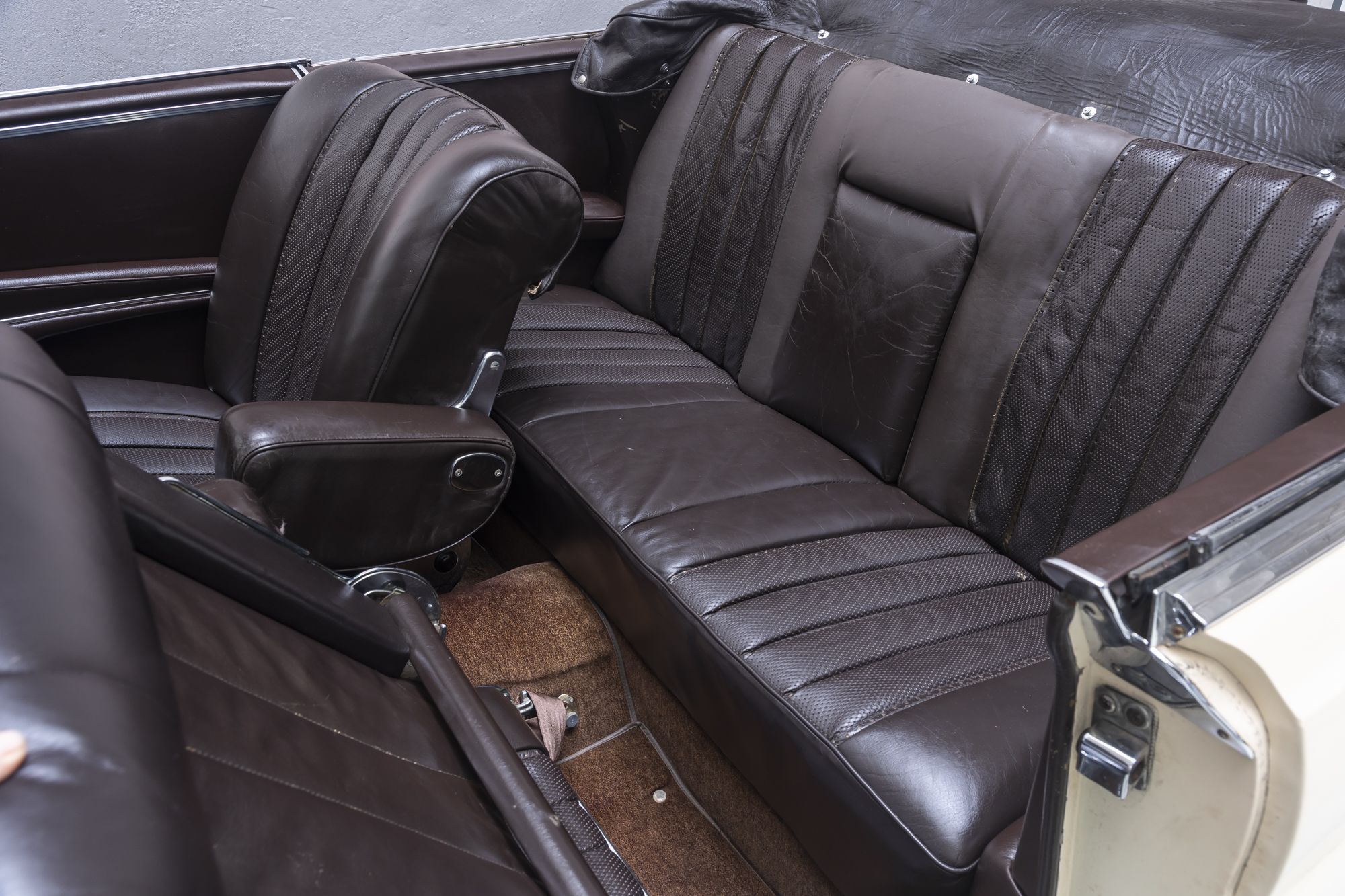 malé MB 250SE_13.JPG