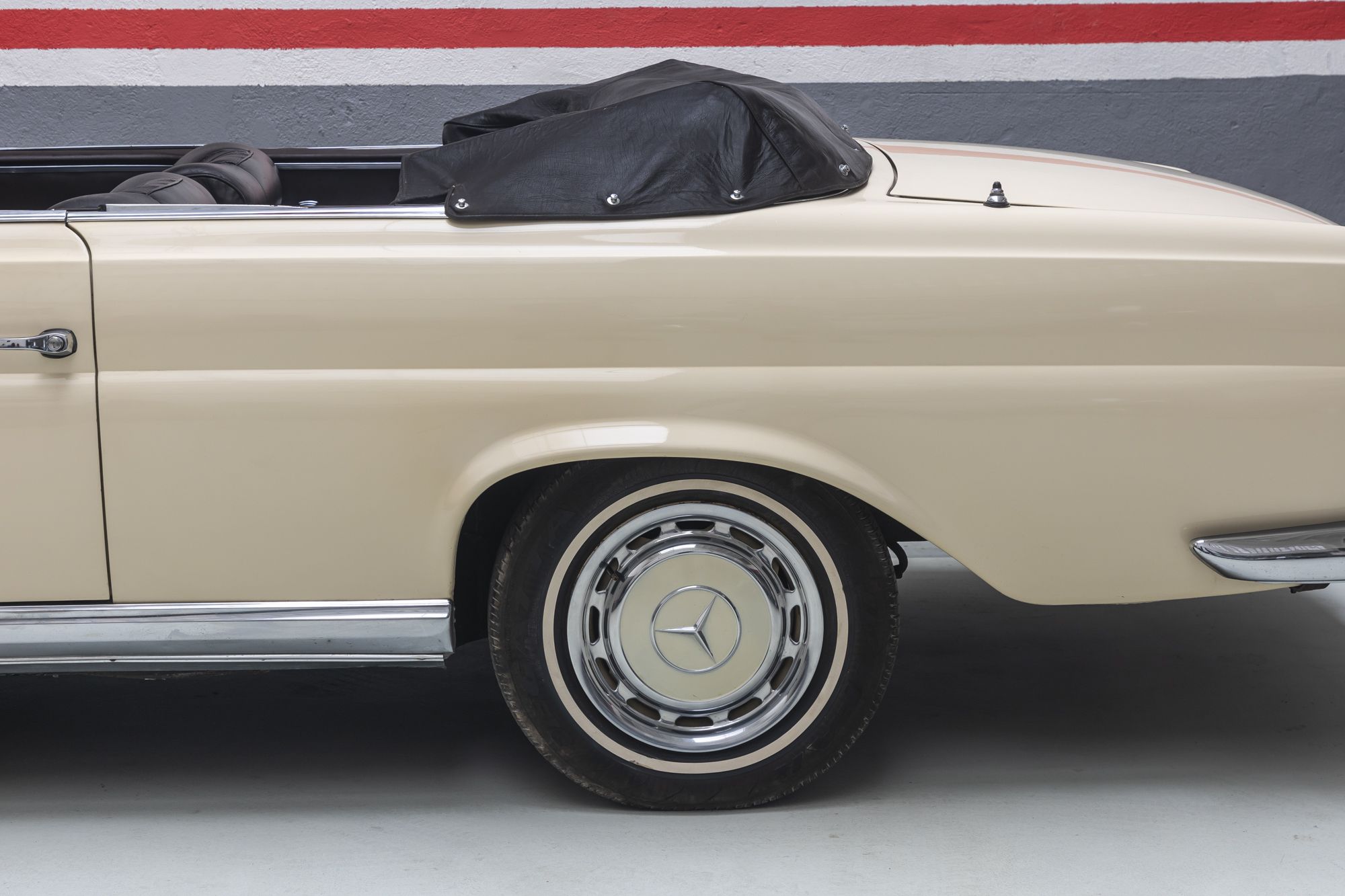 malé MB 250SE_24.JPG