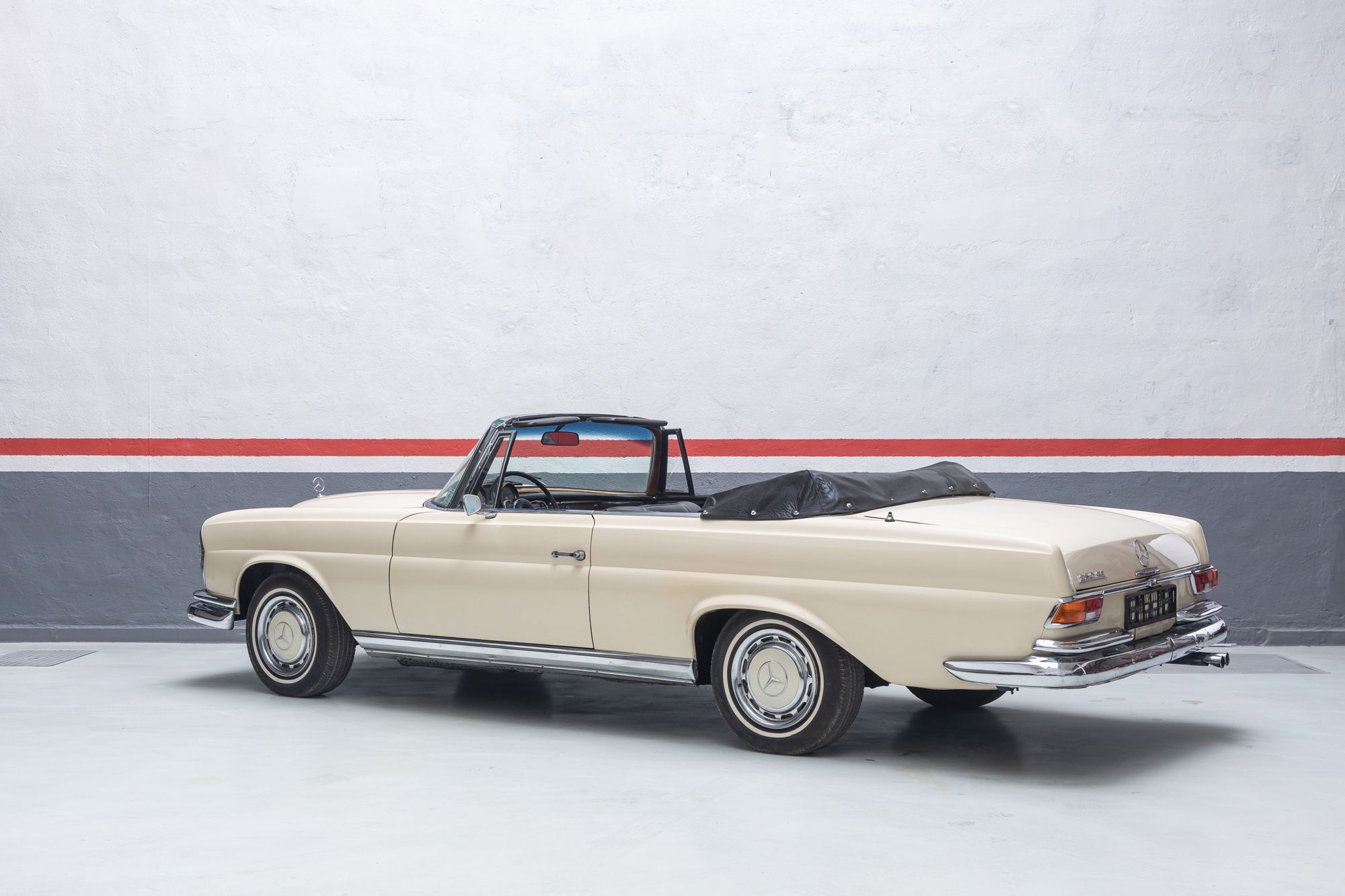 malé MB 250SE_28.JPG