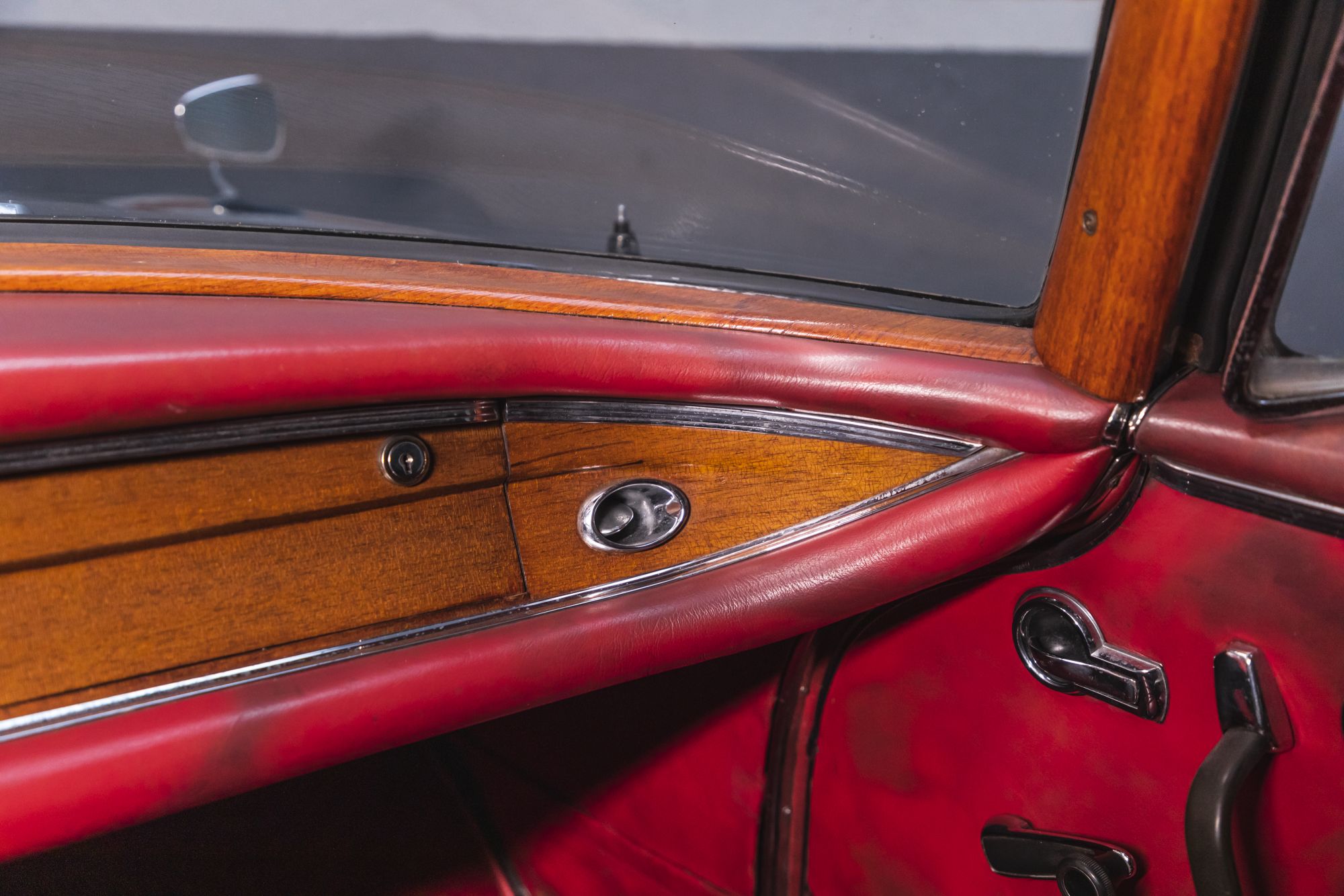 MB 220 W110 - Auctomobile_29