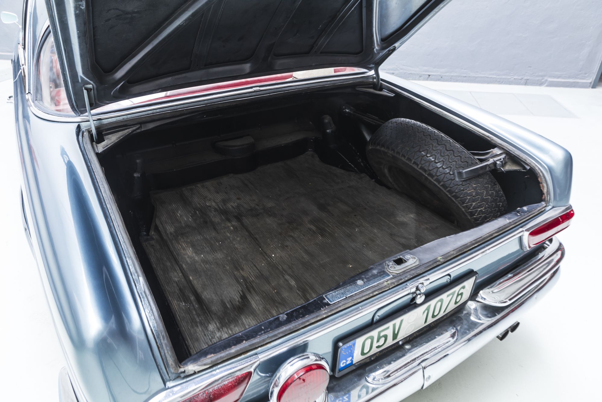 MB 220 W110 - Auctomobile_8