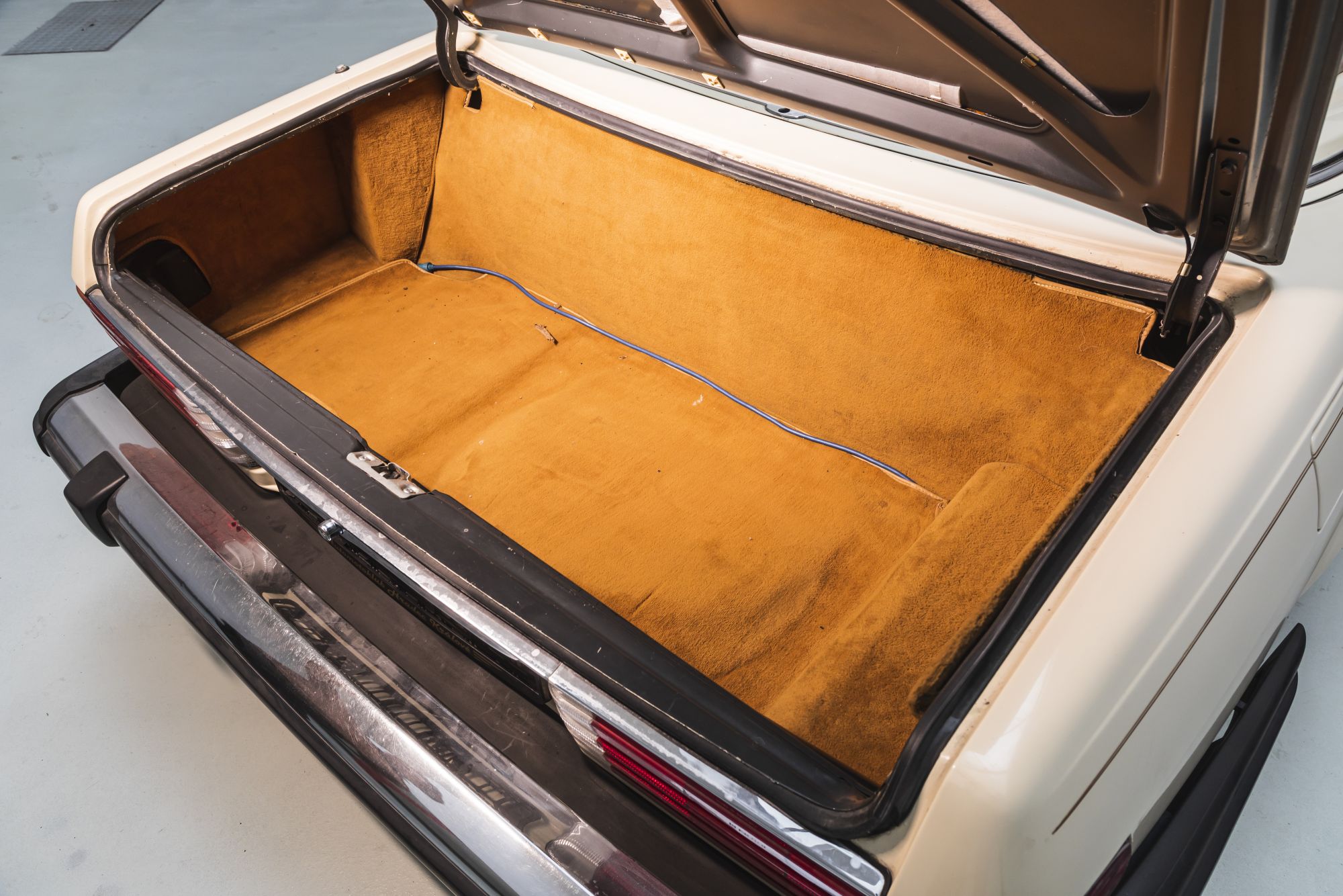 MB 380SL - Auctomobile_8