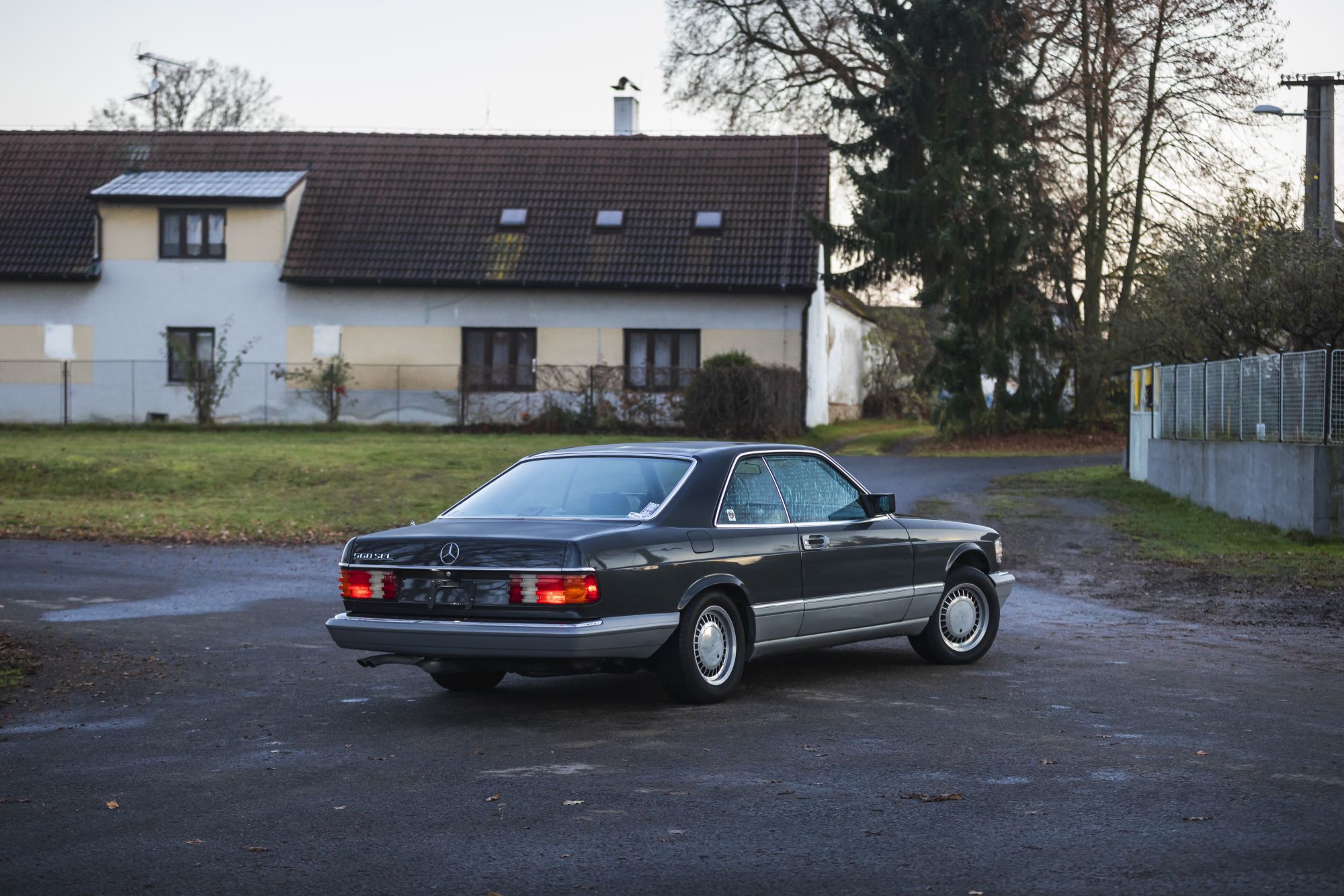 MB 560SEC Auctomobile_38