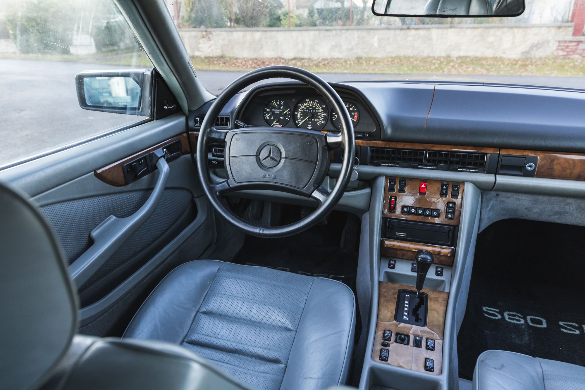 MB 560SEC Auctomobile_8