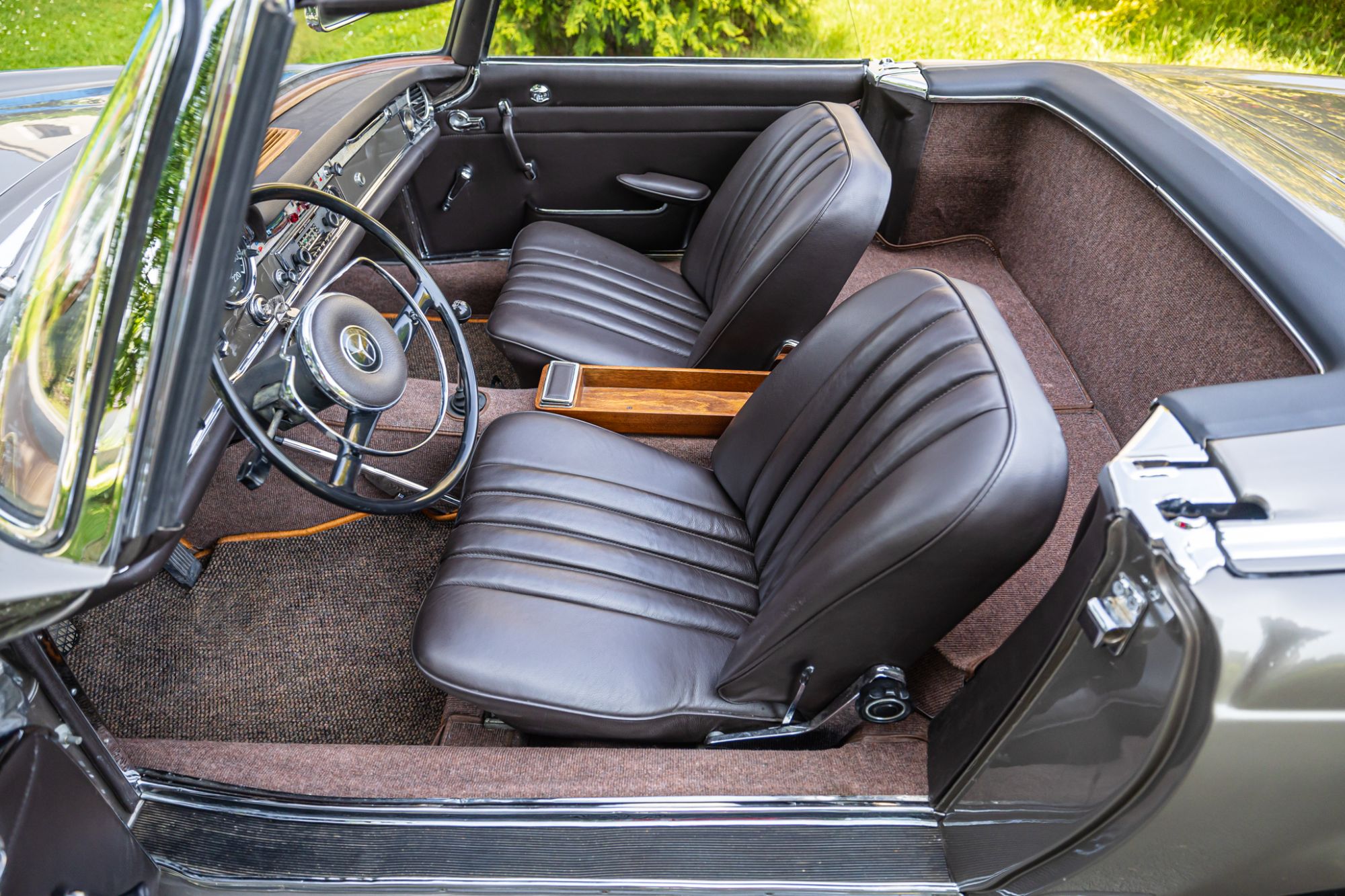 MB Pagoda 230 low_16.JPG