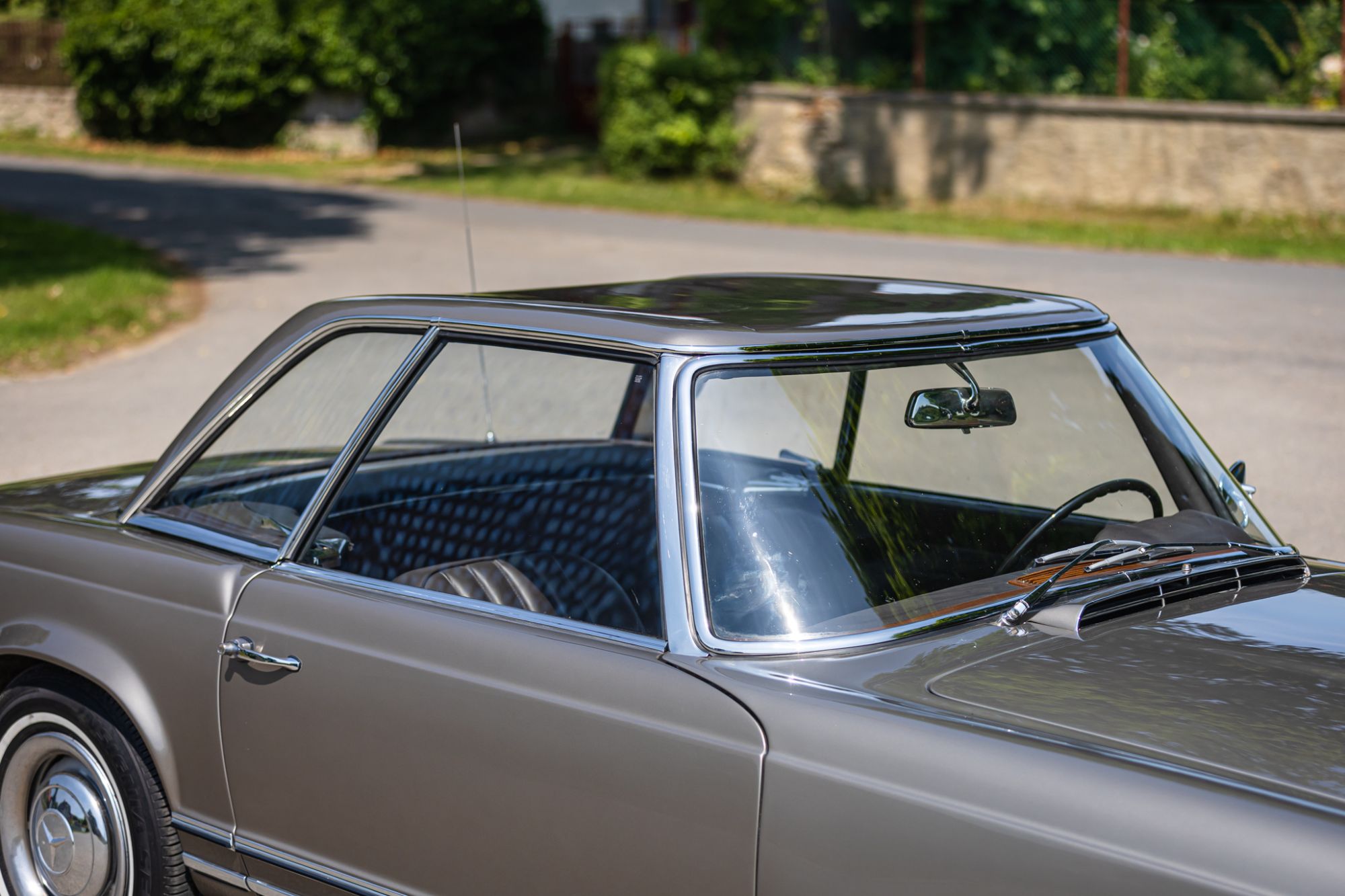 MB Pagoda 230 low_2.JPG