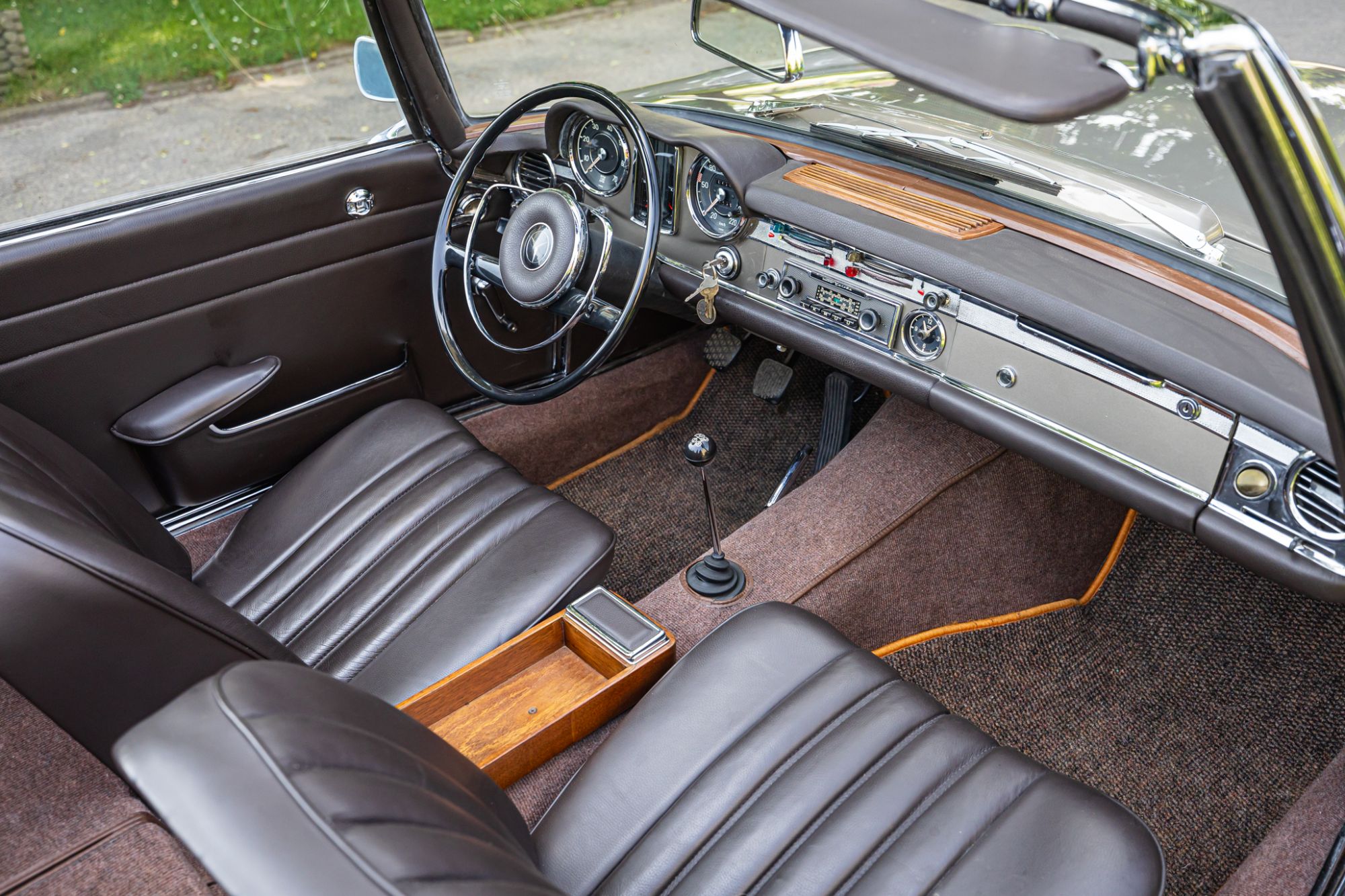 MB Pagoda 230 low_20.JPG